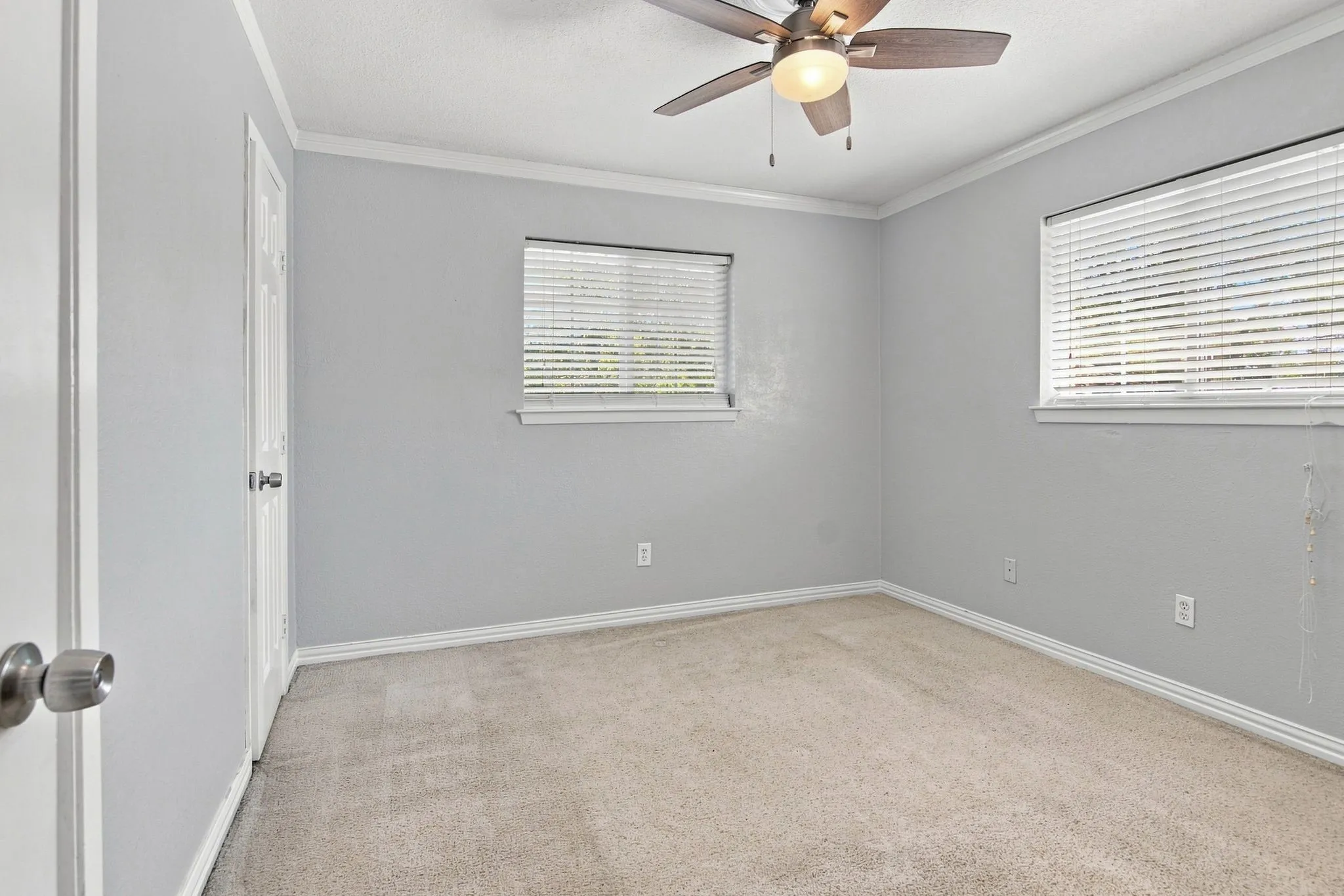Single Family Residence For Sale in Dallas County , 2420 Timberlake Drive, Irving, Texas 75062, 4 Bedroom, 2 Bathroom, 2 Garage spaces, 1,597 Sqft, built in 1964, mls#21334159, Real Estate Agent in Irving, Homes For Sale in Dallas county, Homes For Sale in Irving, Realtor in Irving Texas, Real Estate Brokerage Independent Realty Texas, Luminita Cordes Realtor