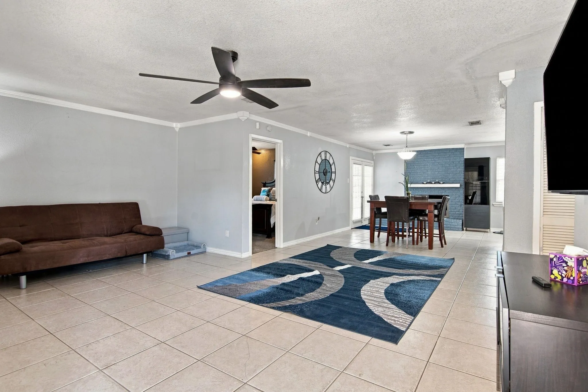 Single Family Residence For Sale in Dallas County , 2420 Timberlake Drive, Irving, Texas 75062, 4 Bedroom, 2 Bathroom, 2 Garage spaces, 1,597 Sqft, built in 1964, mls#21334159, Real Estate Agent in Irving, Homes For Sale in Dallas county, Homes For Sale in Irving, Realtor in Irving Texas, Real Estate Brokerage Independent Realty Texas, Luminita Cordes Realtor