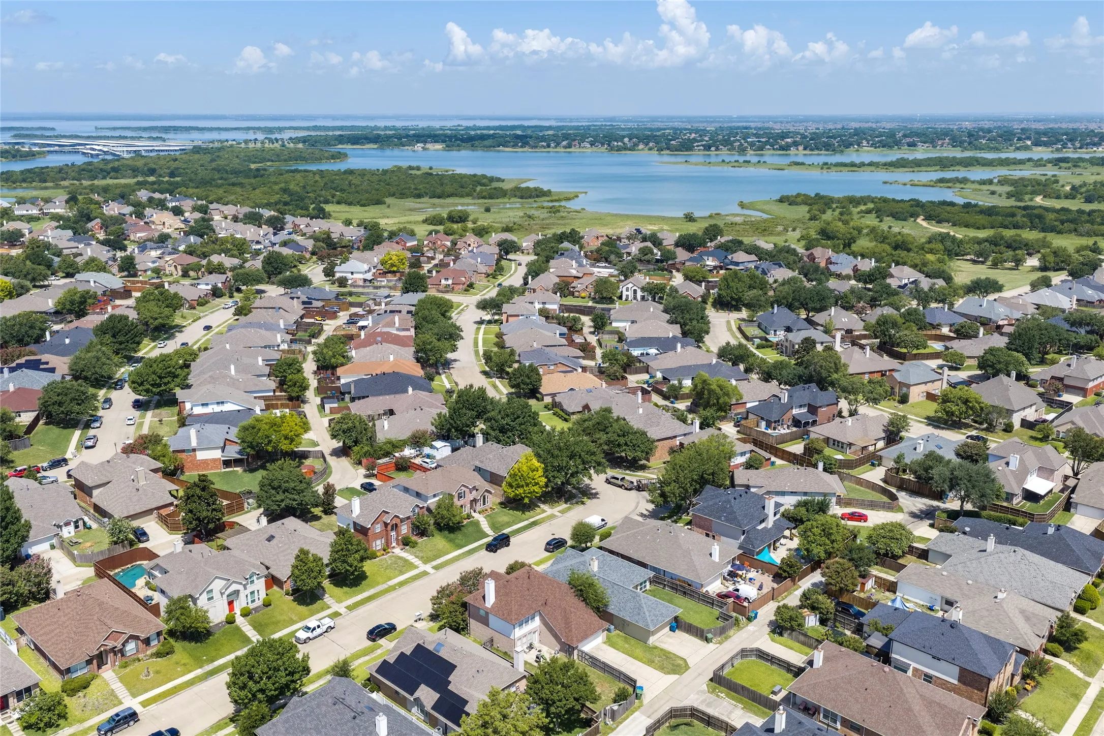 Single Family Residence For Sale in Denton County , 4549 Shadowridge Drive, The Colony, Texas 75056, 3 Bedroom, 3 Bathroom, 2 Garage spaces, 2,094 Sqft, built in 1998, mls#21332903, Real Estate Agent in The Colony, Homes For Sale in Denton county, Homes For Sale in The Colony, Realtor in The Colony Texas, Real Estate Brokerage Independent Realty Texas, Luminita Cordes Realtor