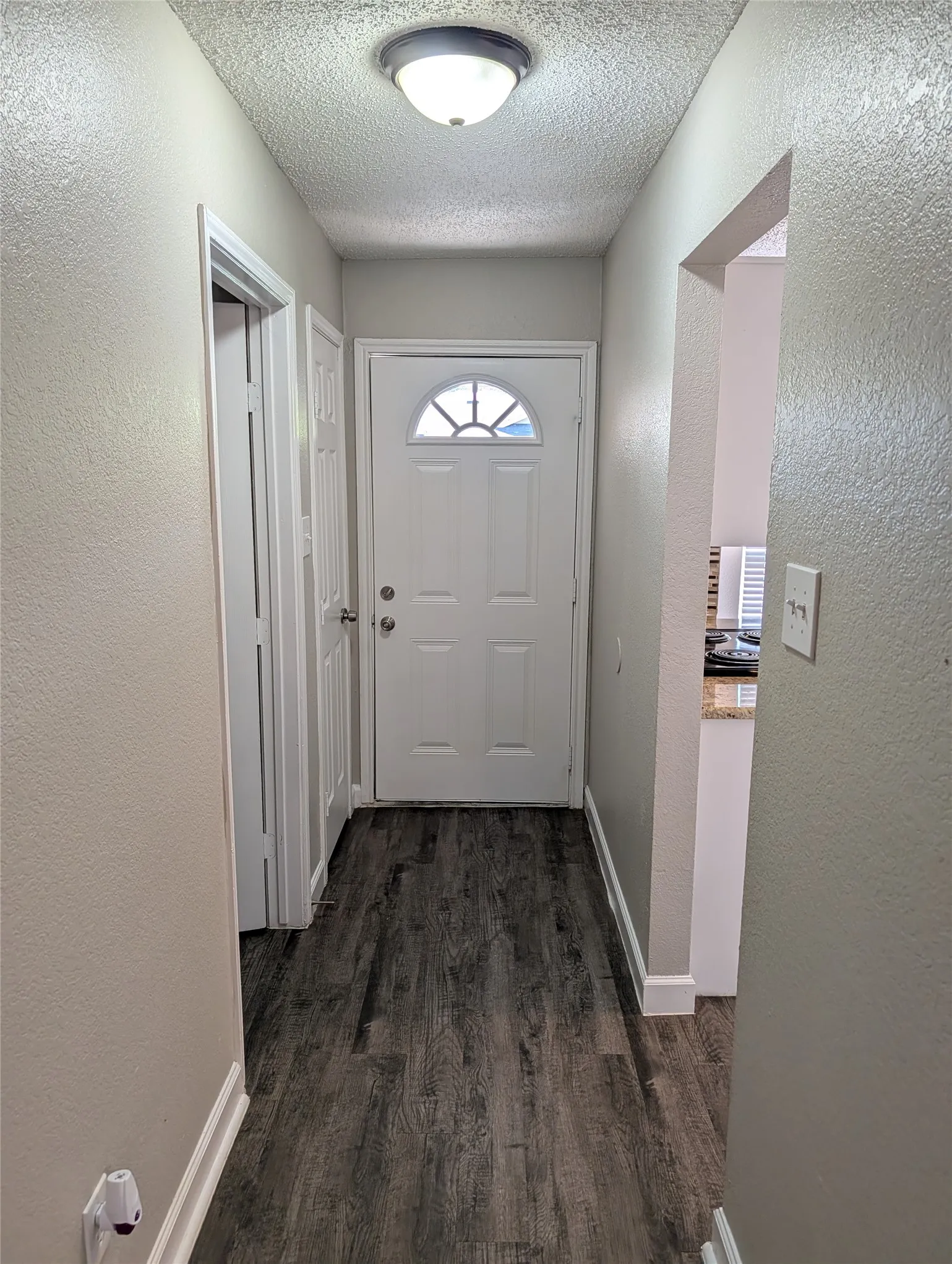 Single Family Residence For Sale in Tarrant County , 8220 Meadowbrook Drive, Watauga, Texas 76148, 3 Bedroom, 2 Bathroom, 2 Garage spaces, 1,356 Sqft, built in 1987, mls#21333495, Real Estate Agent in Watauga, Homes For Sale in Tarrant county, Homes For Sale in Watauga, Realtor in Watauga Texas, Real Estate Brokerage Independent Realty Texas, Luminita Cordes Realtor