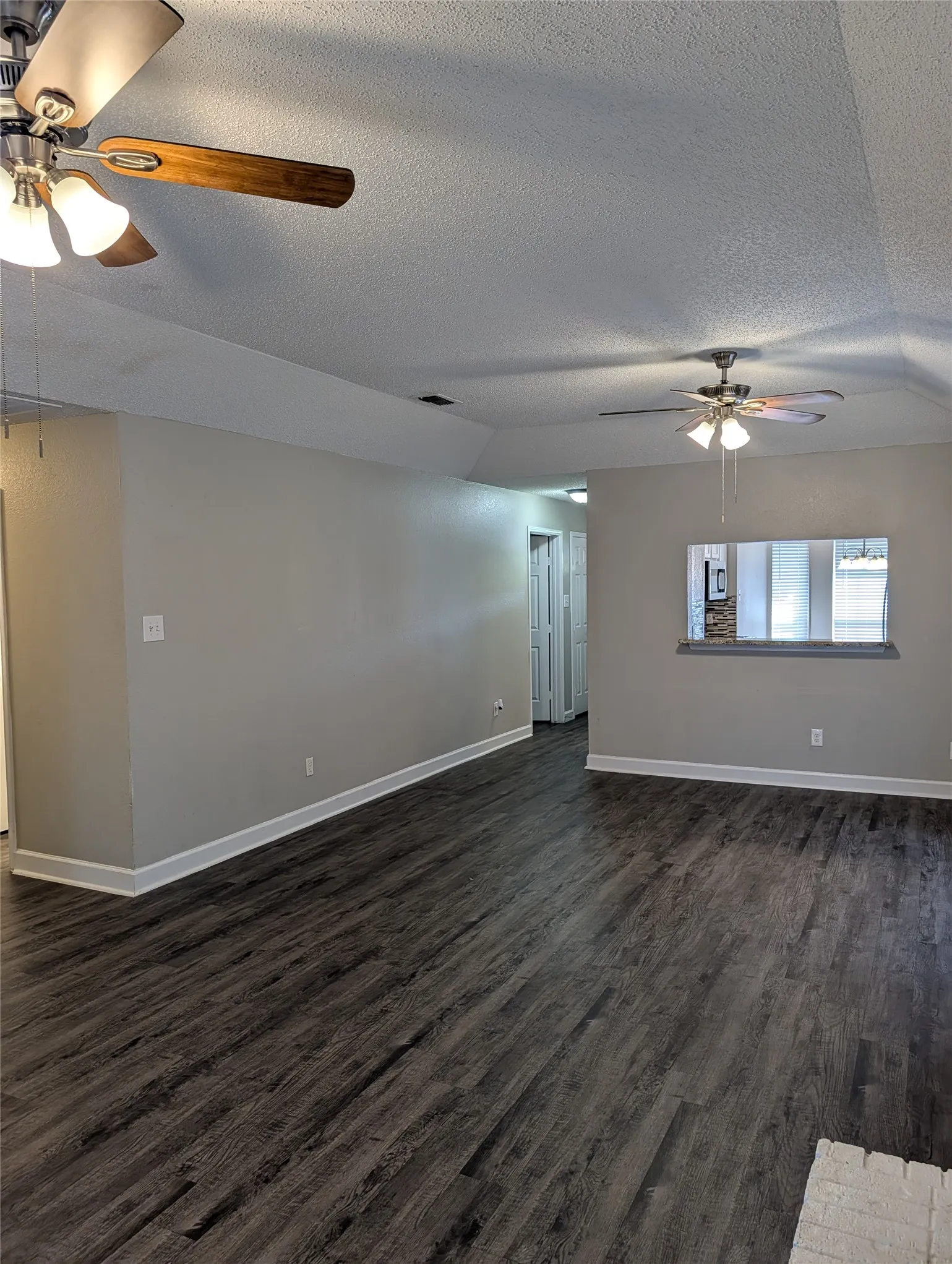 Single Family Residence For Sale in Tarrant County , 8220 Meadowbrook Drive, Watauga, Texas 76148, 3 Bedroom, 2 Bathroom, 2 Garage spaces, 1,356 Sqft, built in 1987, mls#21333495, Real Estate Agent in Watauga, Homes For Sale in Tarrant county, Homes For Sale in Watauga, Realtor in Watauga Texas, Real Estate Brokerage Independent Realty Texas, Luminita Cordes Realtor