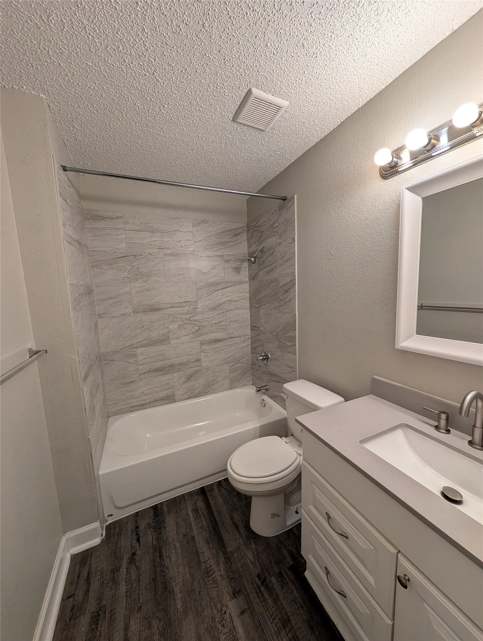 Single Family Residence For Sale in Tarrant County , 8220 Meadowbrook Drive, Watauga, Texas 76148, 3 Bedroom, 2 Bathroom, 2 Garage spaces, 1,356 Sqft, built in 1987, mls#21333495, Real Estate Agent in Watauga, Homes For Sale in Tarrant county, Homes For Sale in Watauga, Realtor in Watauga Texas, Real Estate Brokerage Independent Realty Texas, Luminita Cordes Realtor