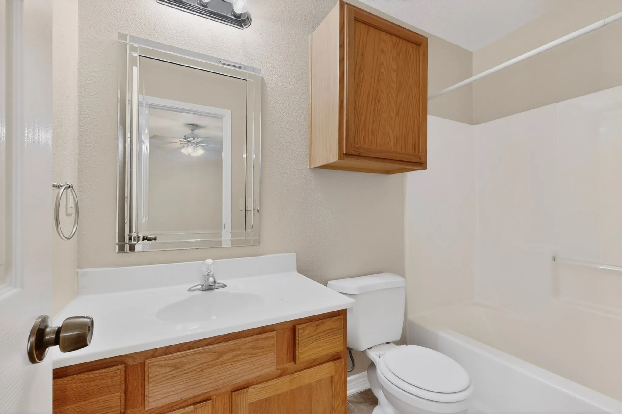 Duplex For Rent in Grayson County , 117 W Wilson Avenue 117, Sherman, Texas 75090, 3 Bedroom, 2 Bathroom, Garage spaces, 1,233 Sqft, built in 2004, mls#21334169, Real Estate Agent in Sherman, Homes For Rent in Grayson county, Homes For Rent in Sherman, Realtor in Sherman Texas, Real Estate Brokerage Independent Realty Texas, Luminita Cordes Realtor