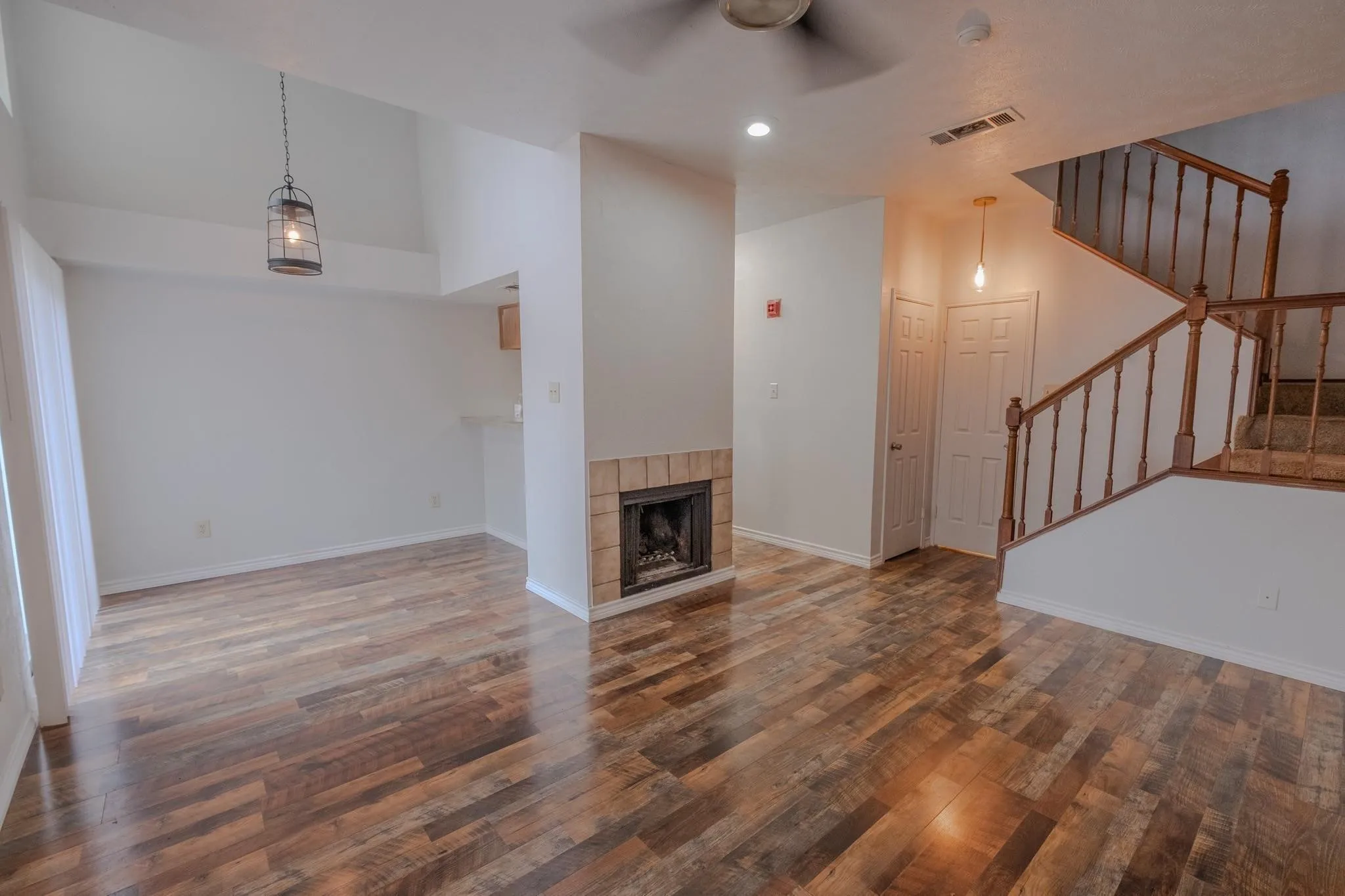 Apartment For Sale in Tarrant County , 501 Arbor Creek Drive, Euless, Texas 76039, 1 Bedroom, 2 Bathrooms, Garage spaces, 0 Sqft, built in 1985, Price $2,575,000, mls#21334170, Real Estate Agent in Euless, Homes For Sale in Tarrant county, Homes For Sale in Euless, Realtor in Euless Texas, Real Estate Brokerage Independent Realty Texas, Luminita Cordes Realtor