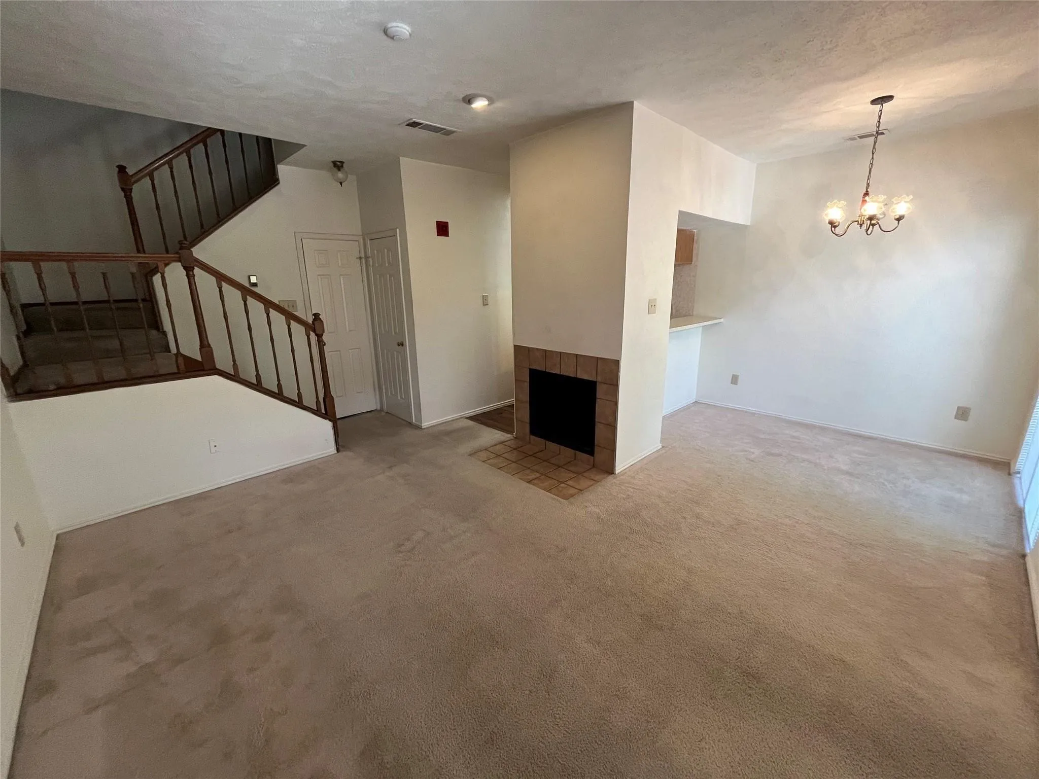 Apartment For Sale in Tarrant County , 501 Arbor Creek Drive, Euless, Texas 76039, 1 Bedroom, 2 Bathrooms, Garage spaces, 0 Sqft, built in 1985, Price $2,575,000, mls#21334170, Real Estate Agent in Euless, Homes For Sale in Tarrant county, Homes For Sale in Euless, Realtor in Euless Texas, Real Estate Brokerage Independent Realty Texas, Luminita Cordes Realtor