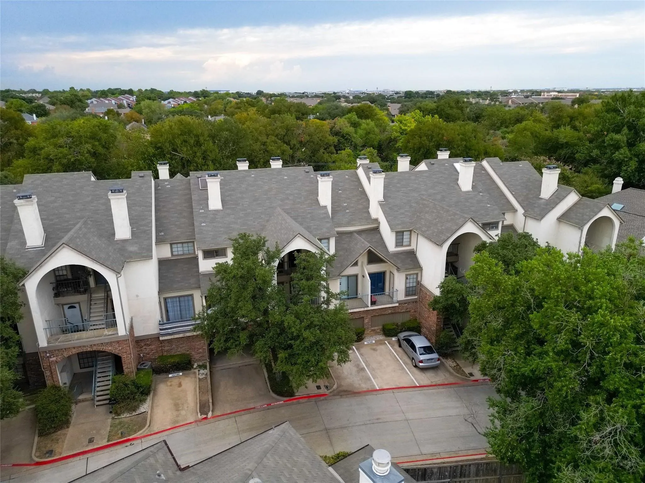 Apartment For Sale in Tarrant County , 501 Arbor Creek Drive, Euless, Texas 76039, 1 Bedroom, 2 Bathrooms, Garage spaces, 0 Sqft, built in 1985, Price $2,575,000, mls#21334170, Real Estate Agent in Euless, Homes For Sale in Tarrant county, Homes For Sale in Euless, Realtor in Euless Texas, Real Estate Brokerage Independent Realty Texas, Luminita Cordes Realtor