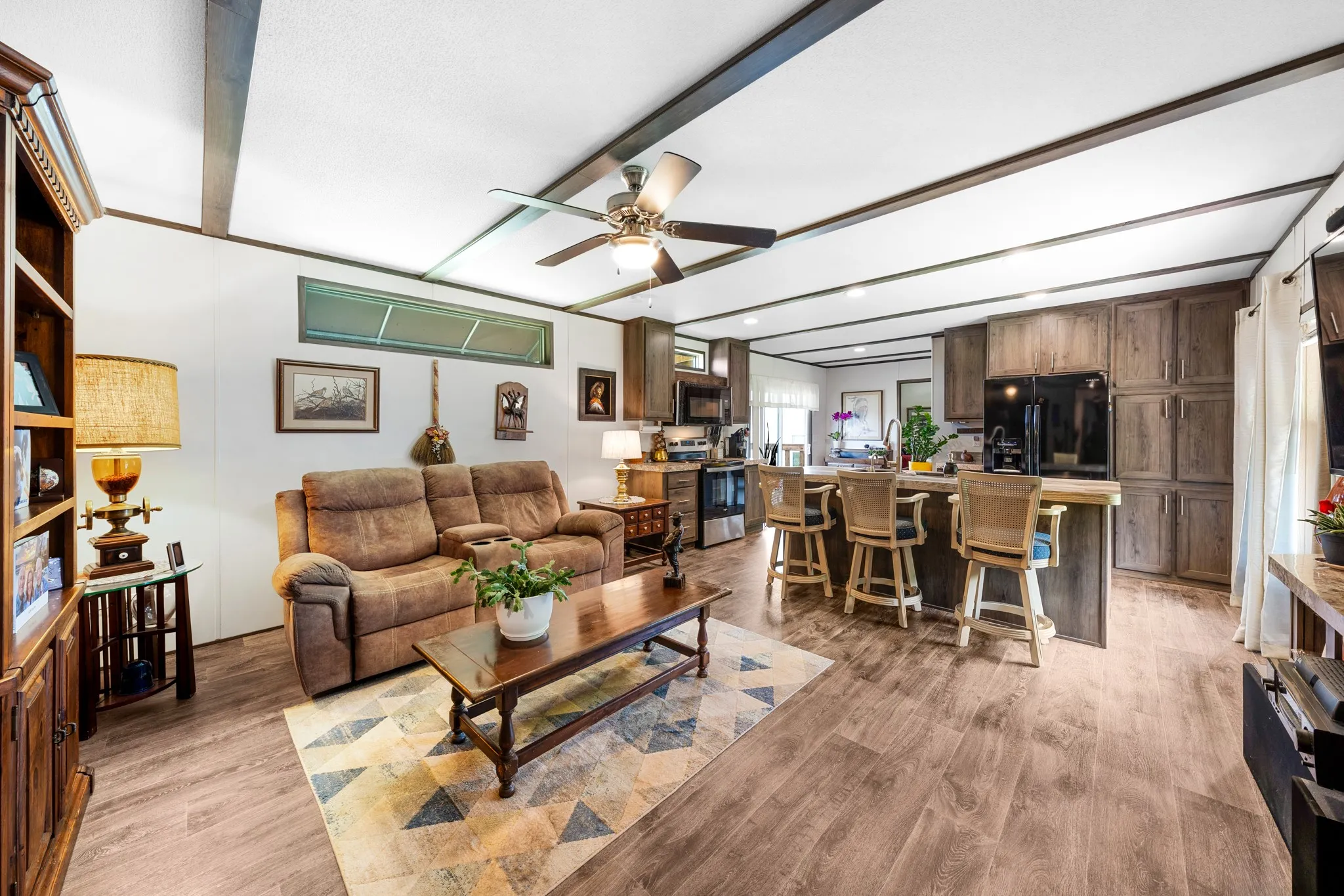 Manufactured Home For Sale in Hunt County , 4450 County Road 3110, Campbell, Texas 75422, 2 Bedroom, 2 Bathroom, 4 Garage spaces, 960 Sqft, built in 2021, mls#21332548, Real Estate Agent in Campbell, Homes For Sale in Hunt county, Homes For Sale in Campbell, Realtor in Campbell Texas, Real Estate Brokerage Independent Realty Texas, Luminita Cordes Realtor