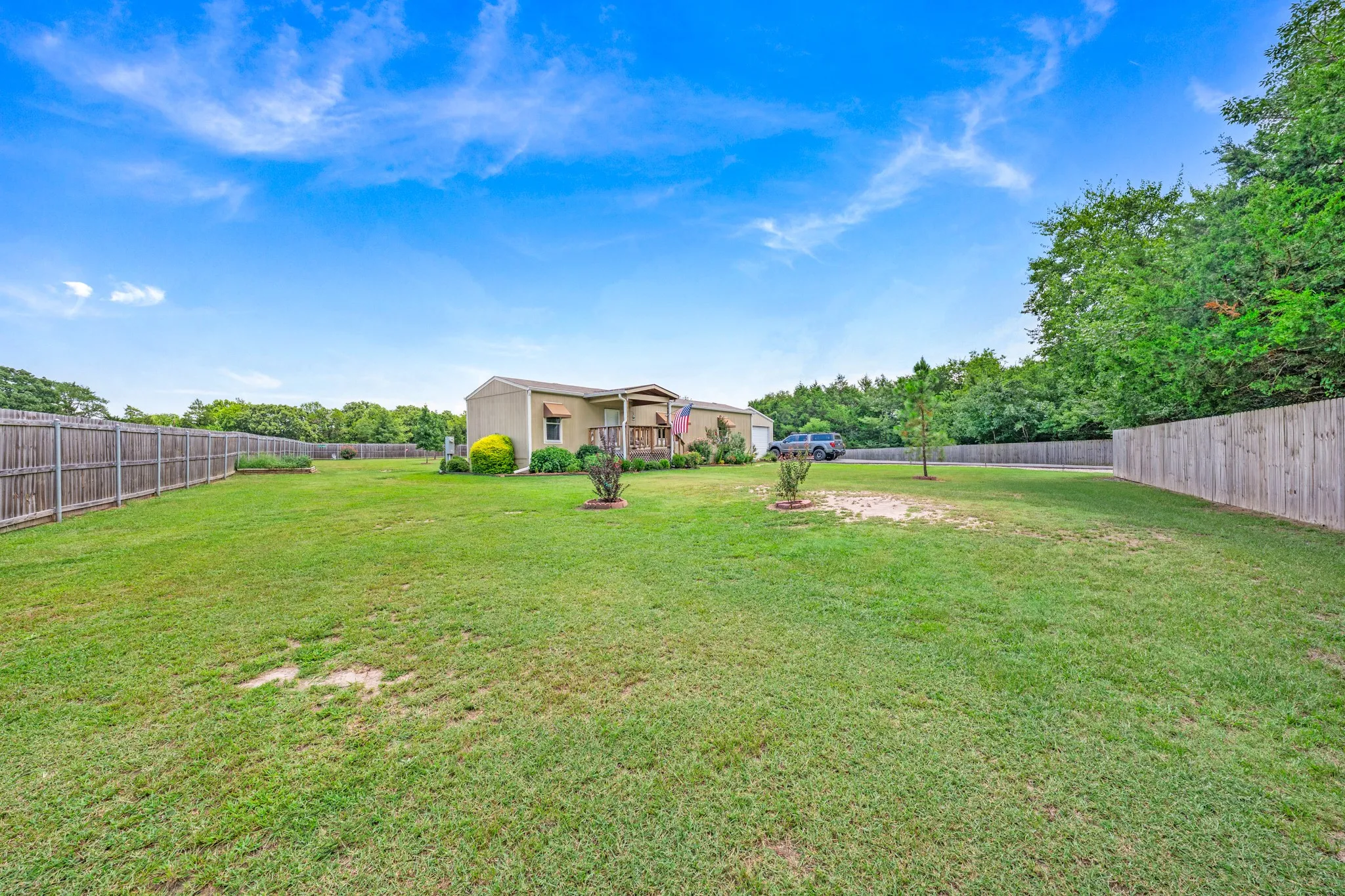Manufactured Home For Sale in Hunt County , 4450 County Road 3110, Campbell, Texas 75422, 2 Bedroom, 2 Bathroom, 4 Garage spaces, 960 Sqft, built in 2021, mls#21332548, Real Estate Agent in Campbell, Homes For Sale in Hunt county, Homes For Sale in Campbell, Realtor in Campbell Texas, Real Estate Brokerage Independent Realty Texas, Luminita Cordes Realtor
