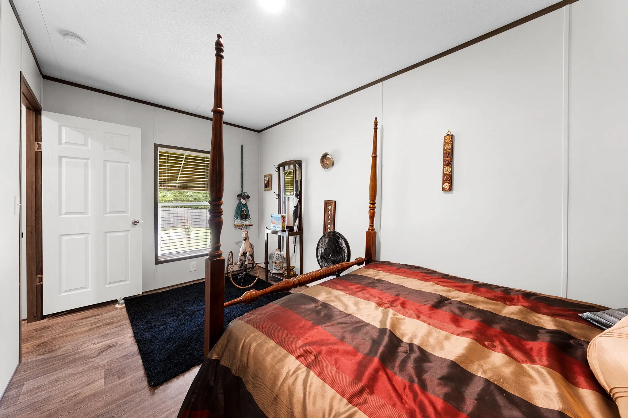 Manufactured Home For Sale in Hunt County , 4450 County Road 3110, Campbell, Texas 75422, 2 Bedroom, 2 Bathroom, 4 Garage spaces, 960 Sqft, built in 2021, mls#21332548, Real Estate Agent in Campbell, Homes For Sale in Hunt county, Homes For Sale in Campbell, Realtor in Campbell Texas, Real Estate Brokerage Independent Realty Texas, Luminita Cordes Realtor