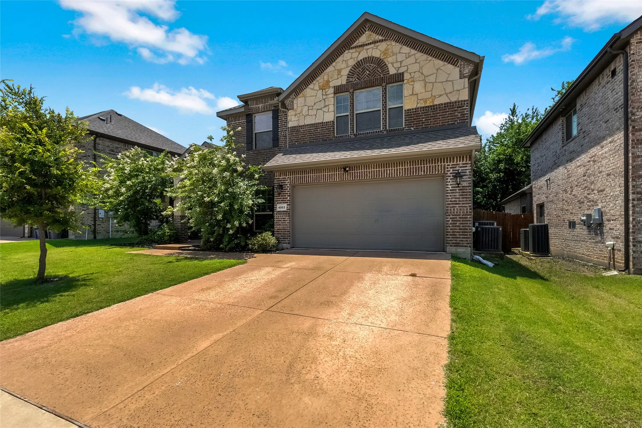 Single Family Residence For Sale in Collin County , 4002 Magnolia Ridge Drive, Melissa, Texas 75454, 4 Bedroom, 3 Bathroom, 2 Garage spaces, 2,800 Sqft, built in 2020, mls#21302901, Real Estate Agent in Melissa, Homes For Sale in Collin county, Homes For Sale in Melissa, Realtor in Melissa Texas, Real Estate Brokerage Independent Realty Texas, Luminita Cordes Realtor