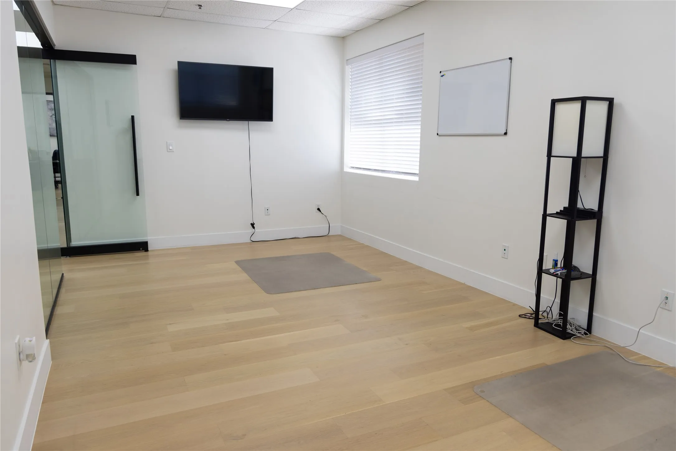 Office For Rent in Tarrant County , 515 W Southlake Boulevard 150, Southlake, Texas 76092, 0, 0, Garage spaces, 0 Sqft, built in 2001, mls#21334175, Real Estate Agent in Southlake, Homes For Rent in Tarrant county, Homes For Rent in Southlake, Realtor in Southlake Texas, Real Estate Brokerage Independent Realty Texas, Luminita Cordes Realtor