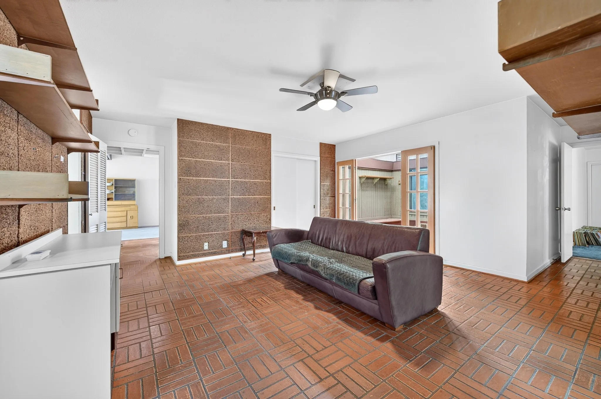 Single Family Residence For Sale in Dallas County , 8923 Rolling Rock Lane, Dallas, Texas 75238, 3 Bedroom, 2 Bathroom, 3 Garage spaces, 1,688 Sqft, built in 1956, mls#21333263, Real Estate Agent in Dallas, Homes For Sale in Dallas county, Homes For Sale in Dallas, Realtor in Dallas Texas, Real Estate Brokerage Independent Realty Texas, Luminita Cordes Realtor