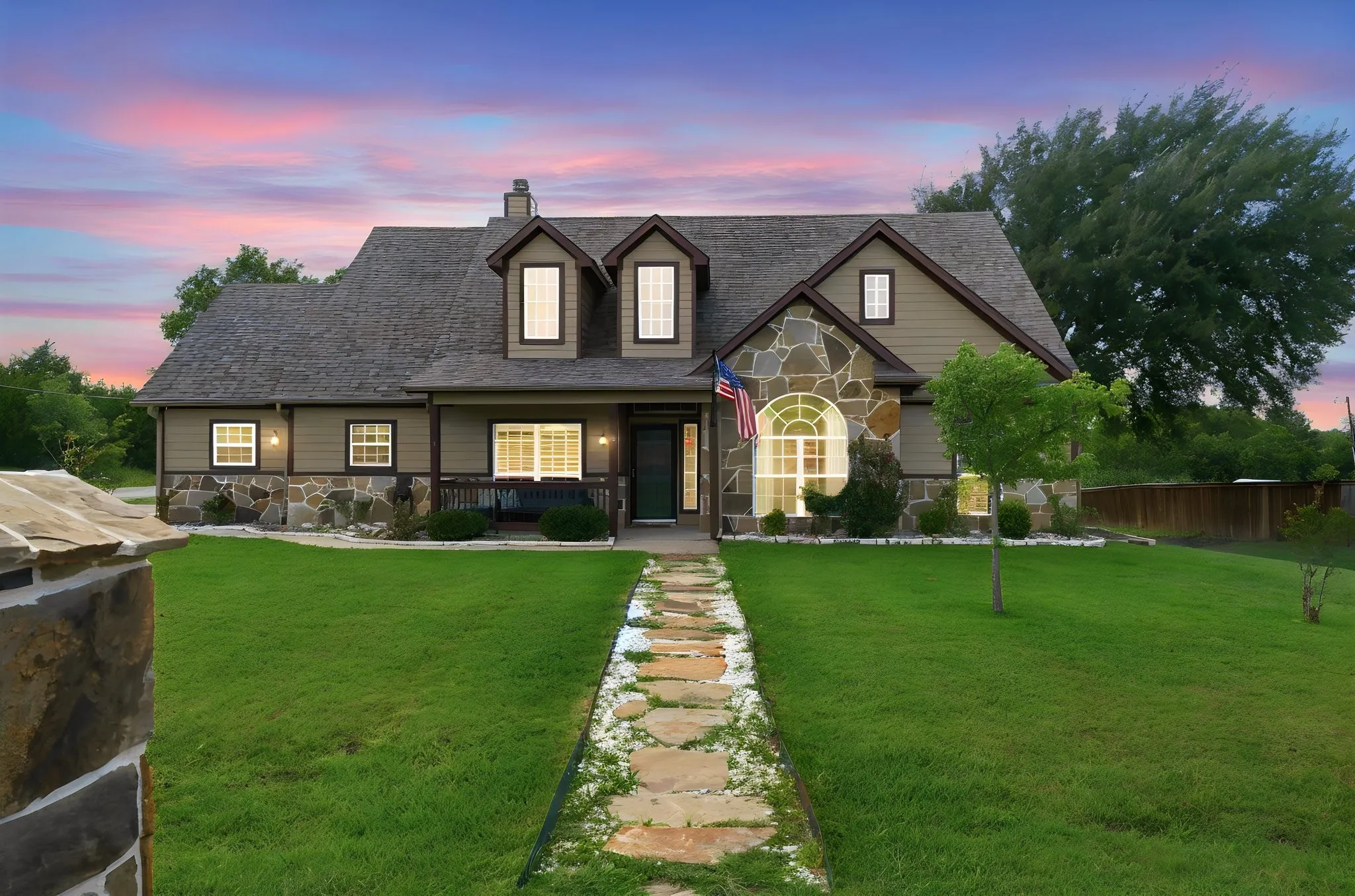 Single Family Residence For Sale in Grayson County , 11 Lopez Drive, Sherman, Texas 75090, 3 Bedroom, 2 Bathroom, 2 Garage spaces, 2,246 Sqft, built in 2005, mls#21329700, Real Estate Agent in Sherman, Homes For Sale in Grayson county, Homes For Sale in Sherman, Realtor in Sherman Texas, Real Estate Brokerage Independent Realty Texas, Luminita Cordes Realtor