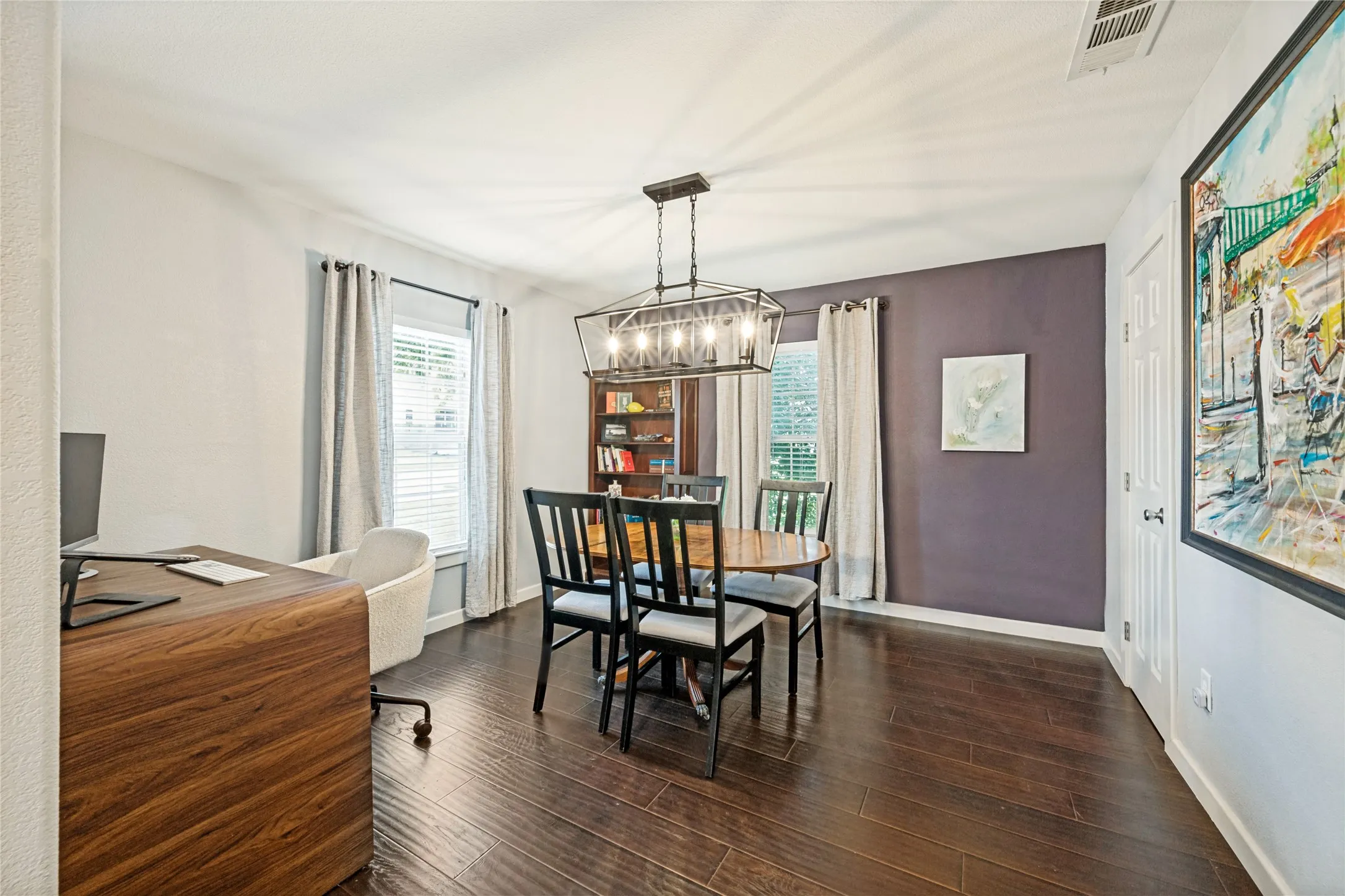 Single Family Residence For Sale in Tarrant County , 4837 Birchman Avenue, Fort Worth, Texas 76107, 3 Bedroom, 2 Bathroom, Garage spaces, 1,632 Sqft, built in 1920, mls#21331785, Real Estate Agent in Fort Worth, Homes For Sale in Tarrant county, Homes For Sale in Fort Worth, Realtor in Fort Worth Texas, Real Estate Brokerage Independent Realty Texas, Luminita Cordes Realtor
