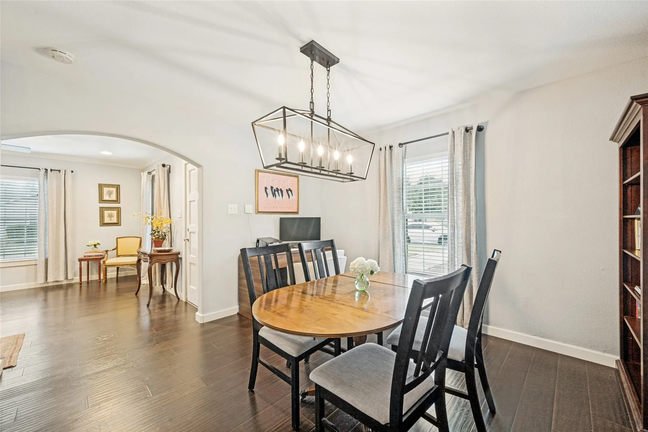 Single Family Residence For Sale in Tarrant County , 4837 Birchman Avenue, Fort Worth, Texas 76107, 3 Bedroom, 2 Bathroom, Garage spaces, 1,632 Sqft, built in 1920, mls#21331785, Real Estate Agent in Fort Worth, Homes For Sale in Tarrant county, Homes For Sale in Fort Worth, Realtor in Fort Worth Texas, Real Estate Brokerage Independent Realty Texas, Luminita Cordes Realtor