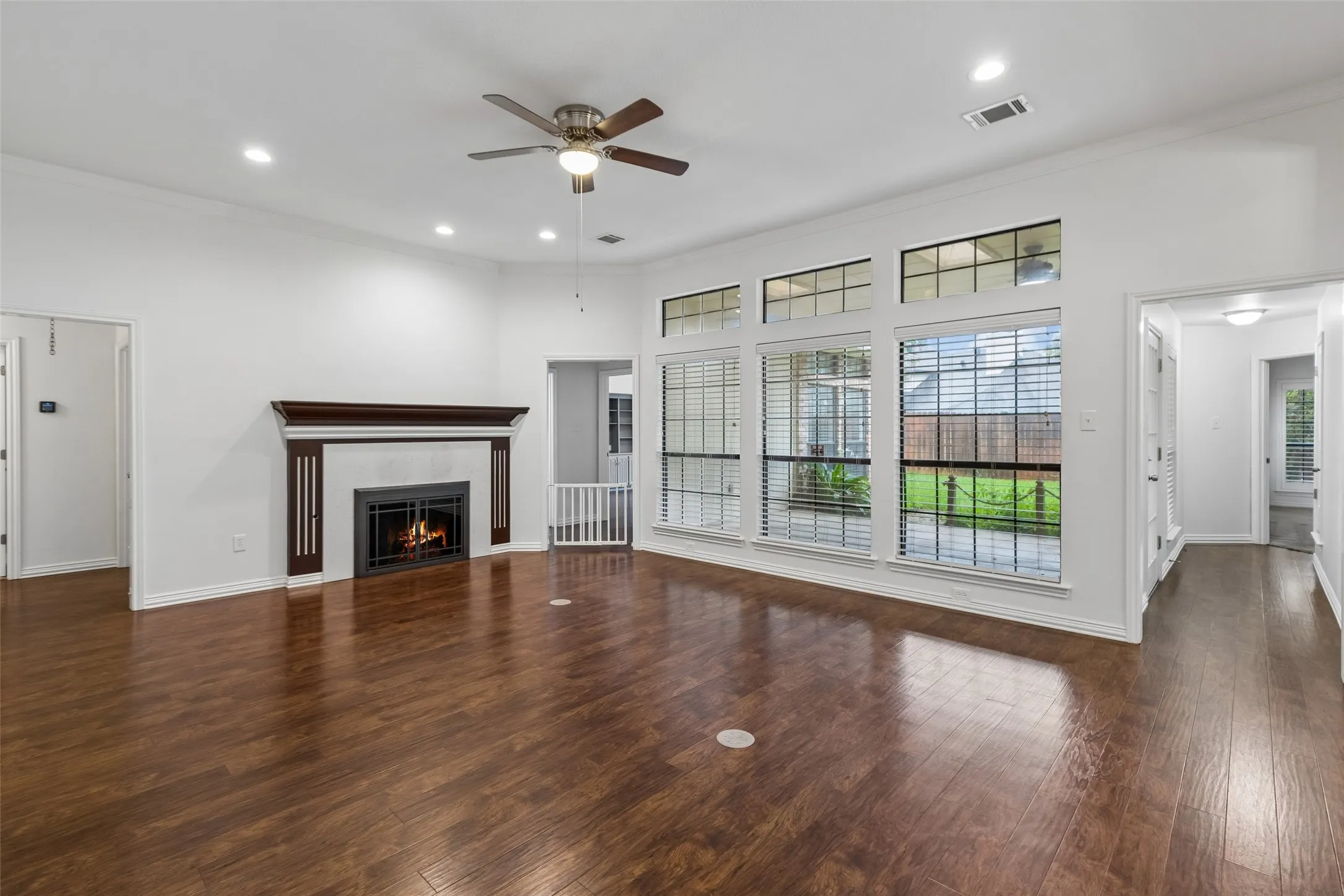 Single Family Residence For Sale in Tarrant County , 2507 Mandy Way, Arlington, Texas 76017, 4 Bedroom, 3 Bathroom, 2 Garage spaces, 2,764 Sqft, built in 1985, mls#21327979, Real Estate Agent in Arlington, Homes For Sale in Tarrant county, Homes For Sale in Arlington, Realtor in Arlington Texas, Real Estate Brokerage Independent Realty Texas, Luminita Cordes Realtor
