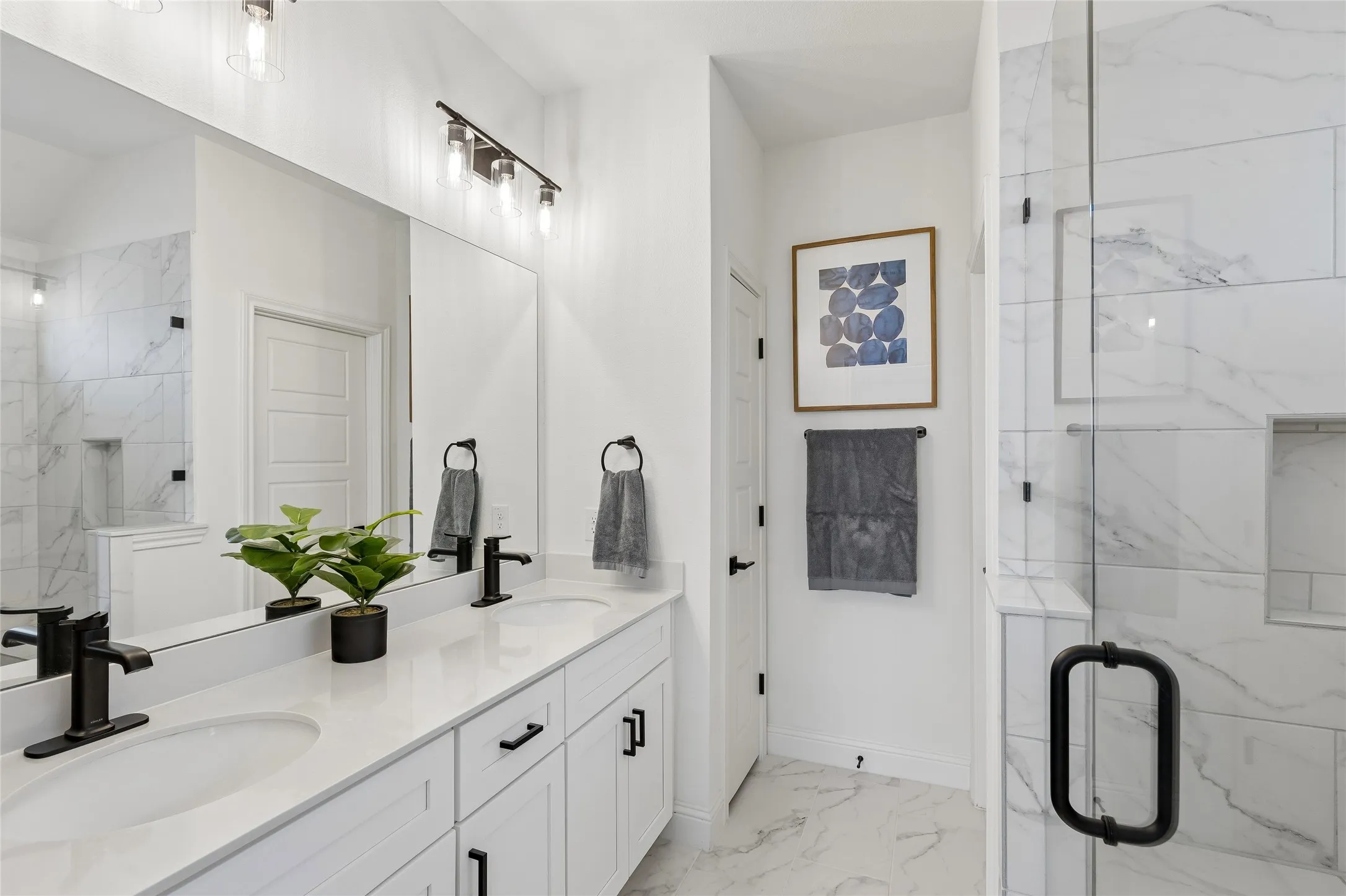 Townhouse For Sale in Tarrant County , 3445 Vista Highlands Lane, Fort Worth, Texas 76135, 3 Bedroom, 3 Bathroom, 2 Garage spaces, 1,669 Sqft, built in 2023, mls#21334195, Real Estate Agent in Fort Worth, Homes For Sale in Tarrant county, Homes For Sale in Fort Worth, Realtor in Fort Worth Texas, Real Estate Brokerage Independent Realty Texas, Luminita Cordes Realtor