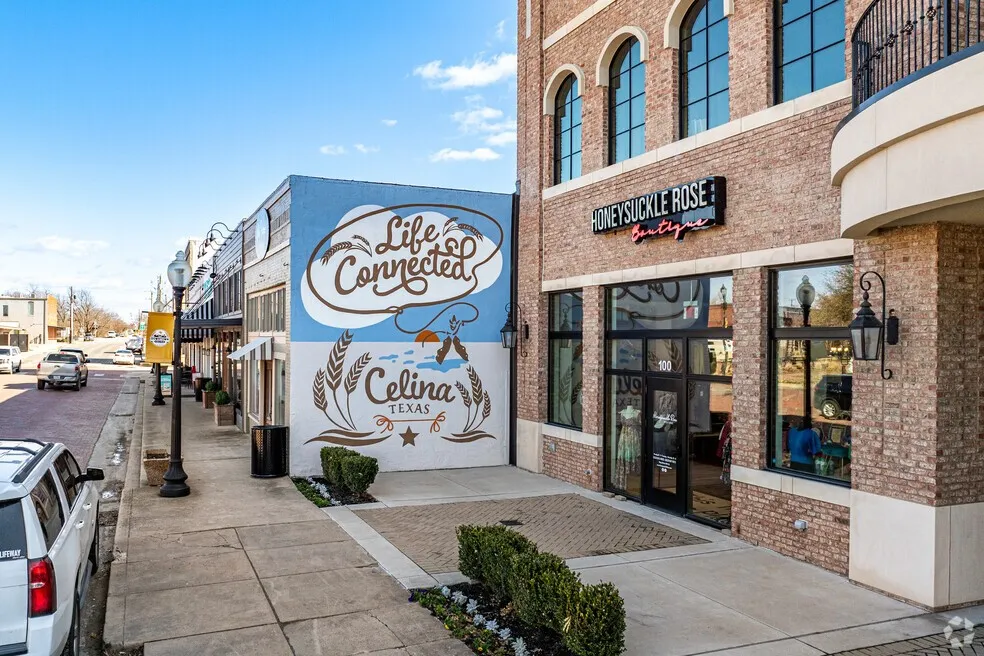 Downtown Celina Square filled with the best family friendly annual events, shopping, coffee and dining!