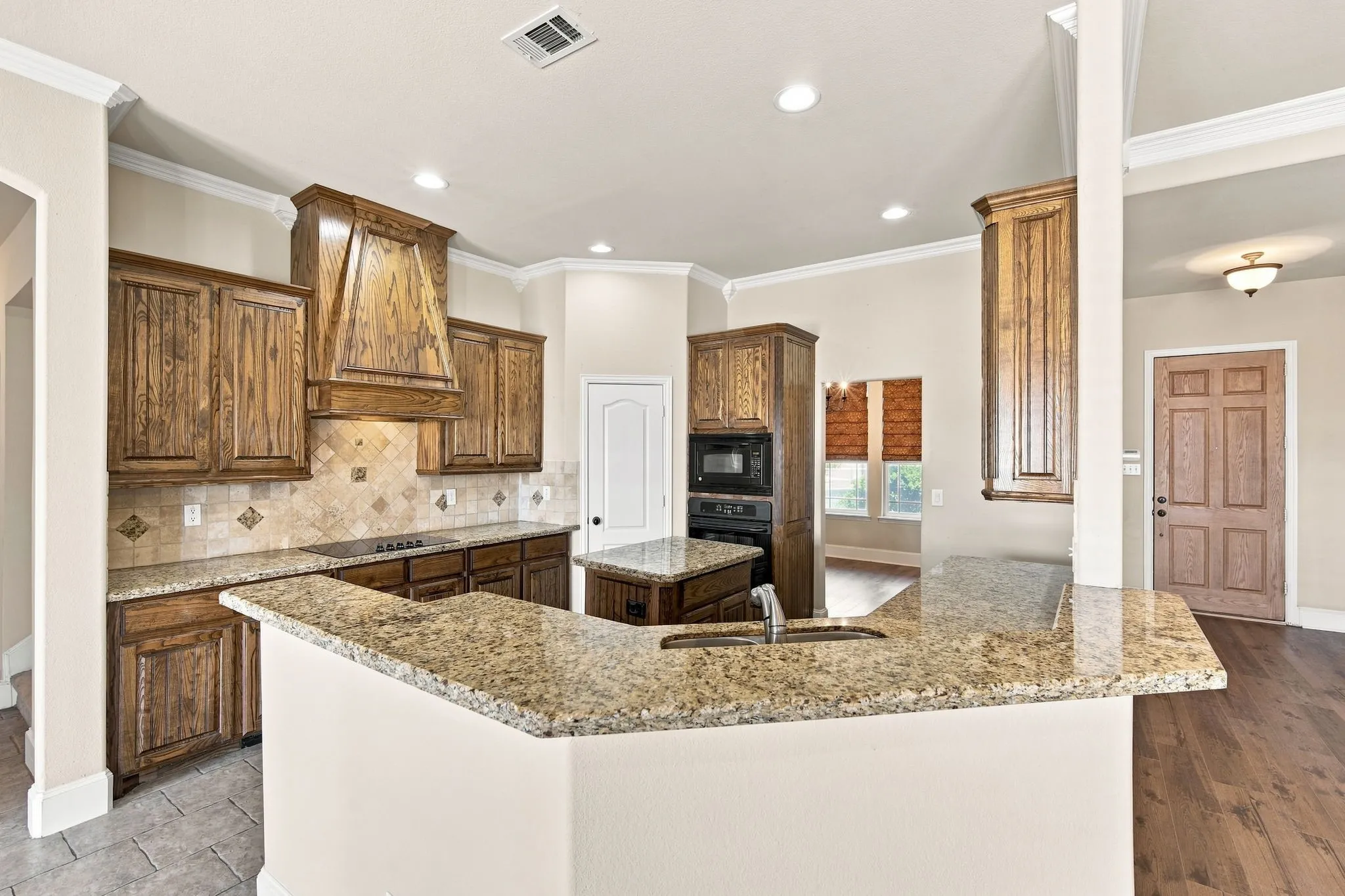 Single Family Residence For Sale in Ellis County , 429 Rugged Drive, Red Oak, Texas 75154, 4 Bedroom, 3 Bathroom, 3 Garage spaces, 3,224 Sqft, built in 2005, mls#21334129, Real Estate Agent in Red Oak, Homes For Sale in Ellis county, Homes For Sale in Red Oak, Realtor in Red Oak Texas, Real Estate Brokerage Independent Realty Texas, Luminita Cordes Realtor