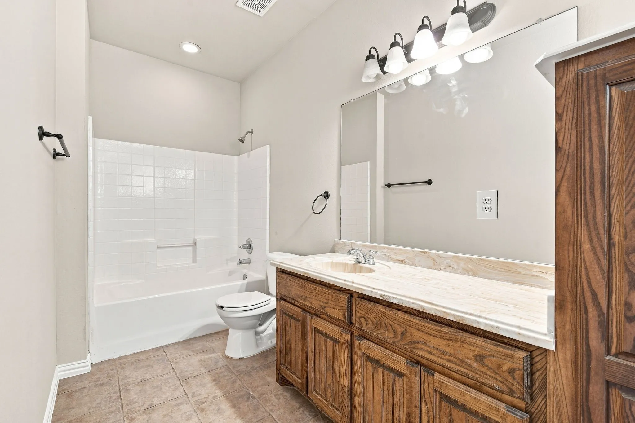 ensuite bath