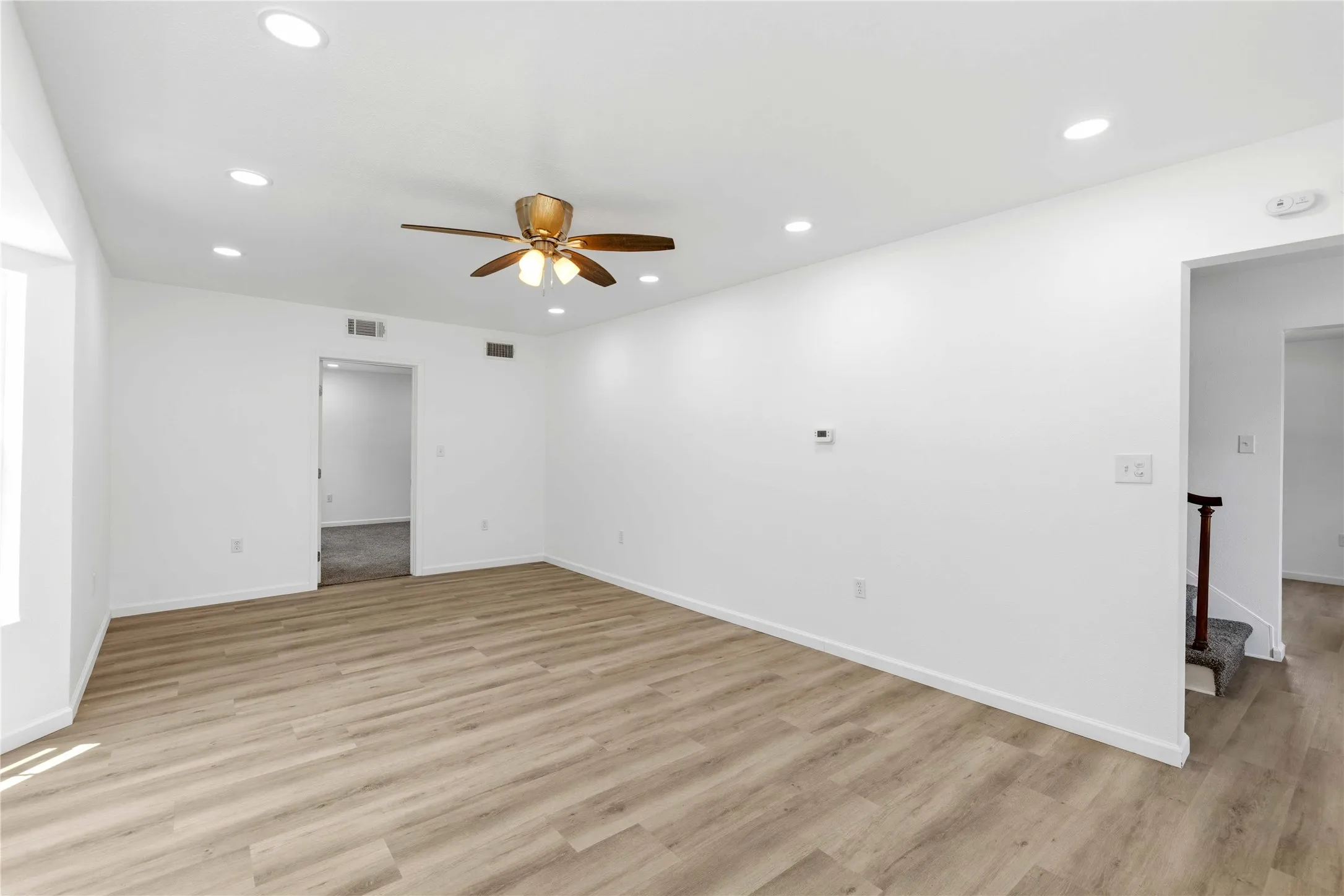 Single Family Residence For Sale in Brown County , 2201 Vincent Street, Brownwood, Texas 76801, 3 Bedroom, 3 Bathroom, Garage spaces, 2,543 Sqft, built in 1940, mls#21334213, Real Estate Agent in Brownwood, Homes For Sale in Brown county, Homes For Sale in Brownwood, Realtor in Brownwood Texas, Real Estate Brokerage Independent Realty Texas, Luminita Cordes Realtor