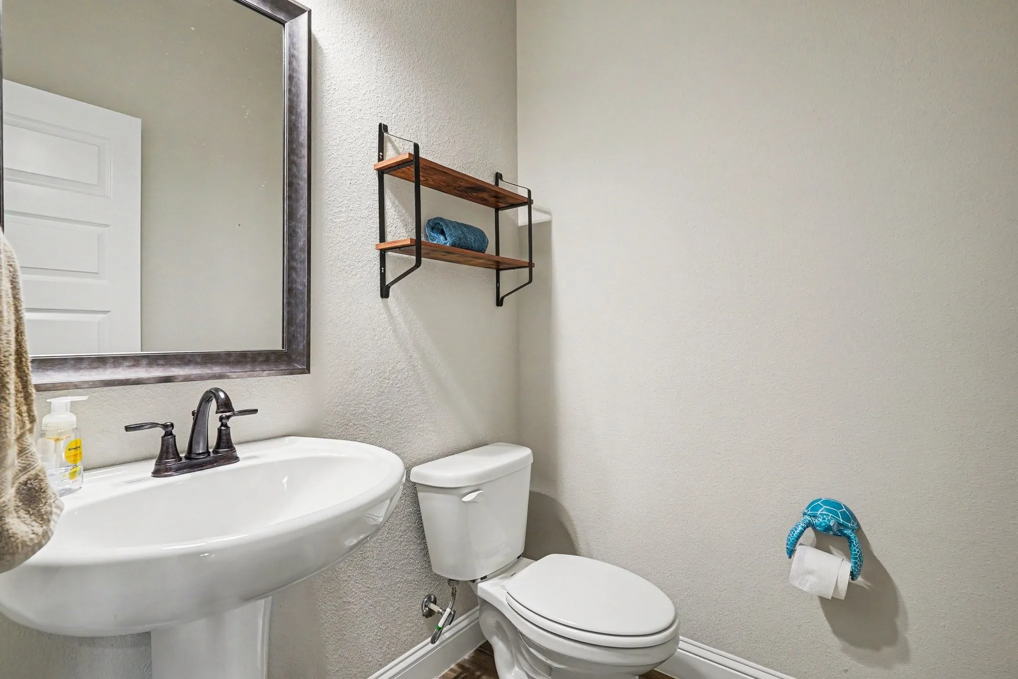 Single Family Residence For Sale in Johnson County , 12601 Panther Creek Drive, Godley, Texas 76044, 4 Bedroom, 3 Bathroom, 2 Garage spaces, 2,622 Sqft, built in 2022, mls#21330802, Real Estate Agent in Godley, Homes For Sale in Johnson county, Homes For Sale in Godley, Realtor in Godley Texas, Real Estate Brokerage Independent Realty Texas, Luminita Cordes Realtor