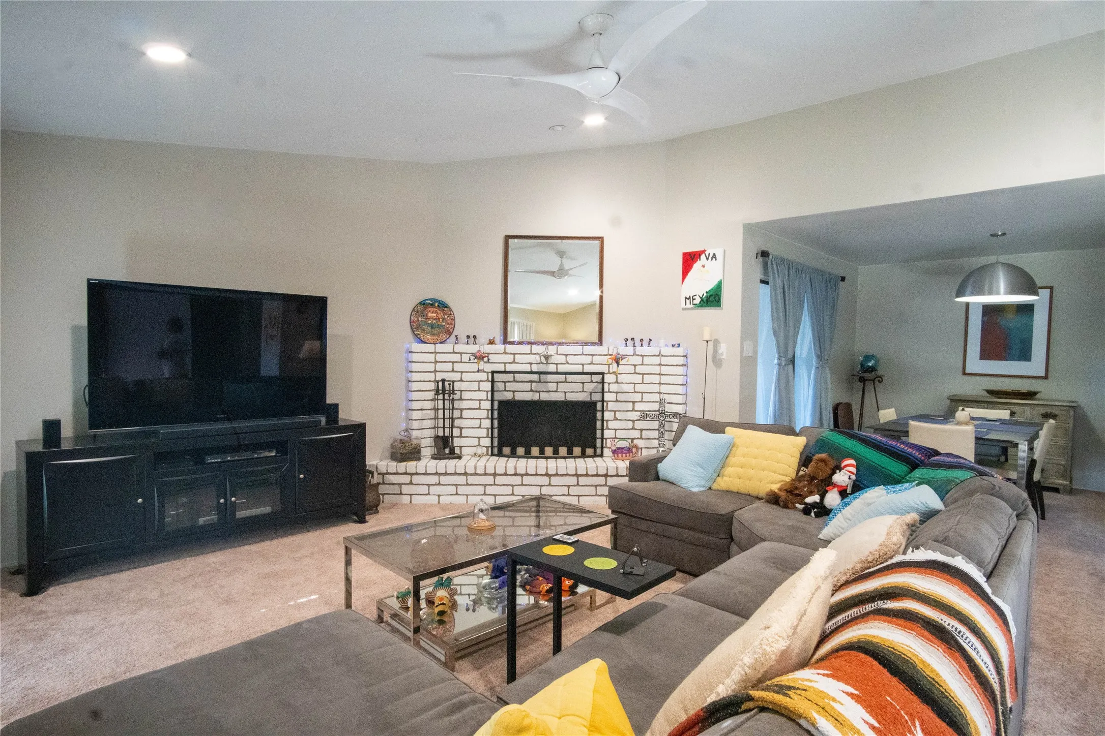 Single Family Residence For Sale in Collin County , 829 Cambridge Drive, Plano, Texas 75023, 3 Bedrooms, 2 Bathrooms, 2 Garage spaces, 1,544 Sqft, built in 1979, Price $380,000, mls#21334182, Real Estate Agent in Plano, Homes For Sale in Collin county, Homes For Sale in Plano, Realtor in Plano Texas, Real Estate Brokerage Independent Realty Texas, Luminita Cordes Realtor