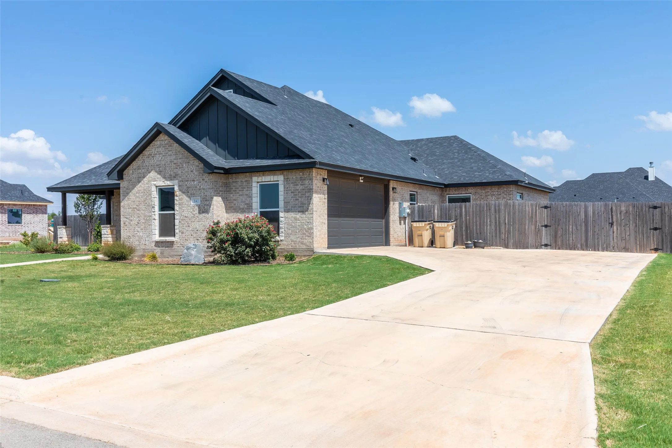Single Family Residence For Sale in Taylor County , 142 Rio Grande, Abilene, Texas 79606, 4 Bedroom, 3 Bathroom, 2 Garage spaces, 2,490 Sqft, built in 2023, mls#21332670, Real Estate Agent in Abilene, Homes For Sale in Taylor county, Homes For Sale in Abilene, Realtor in Abilene Texas, Real Estate Brokerage Independent Realty Texas, Luminita Cordes Realtor