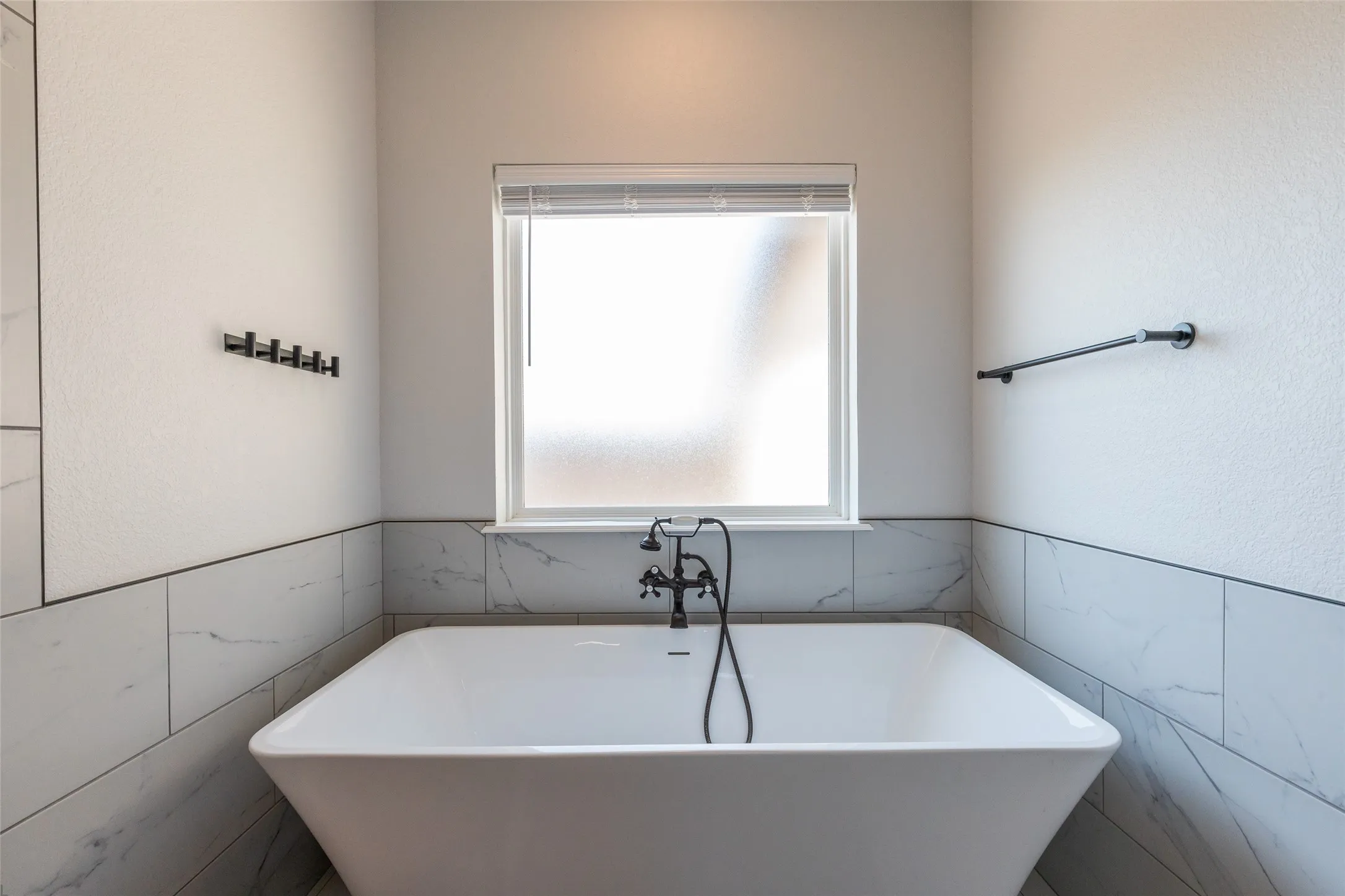 Single Family Residence For Sale in Taylor County , 142 Rio Grande, Abilene, Texas 79606, 4 Bedroom, 3 Bathroom, 2 Garage spaces, 2,490 Sqft, built in 2023, mls#21332670, Real Estate Agent in Abilene, Homes For Sale in Taylor county, Homes For Sale in Abilene, Realtor in Abilene Texas, Real Estate Brokerage Independent Realty Texas, Luminita Cordes Realtor