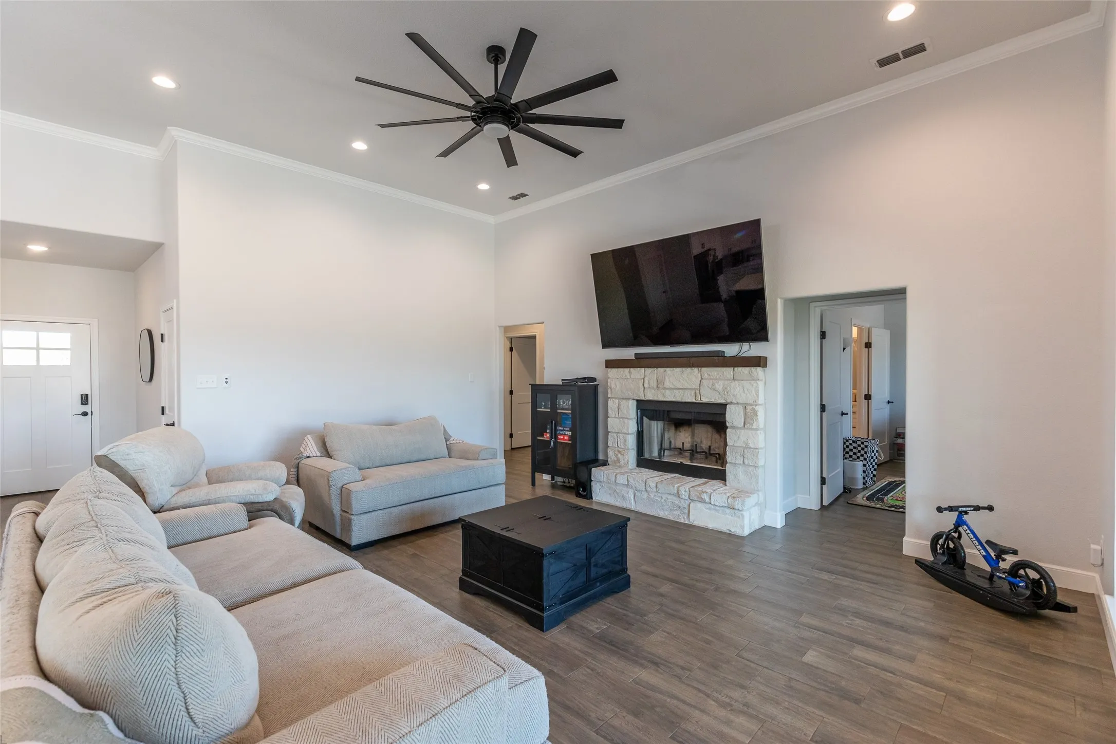 Single Family Residence For Sale in Taylor County , 142 Rio Grande, Abilene, Texas 79606, 4 Bedroom, 3 Bathroom, 2 Garage spaces, 2,490 Sqft, built in 2023, mls#21332670, Real Estate Agent in Abilene, Homes For Sale in Taylor county, Homes For Sale in Abilene, Realtor in Abilene Texas, Real Estate Brokerage Independent Realty Texas, Luminita Cordes Realtor