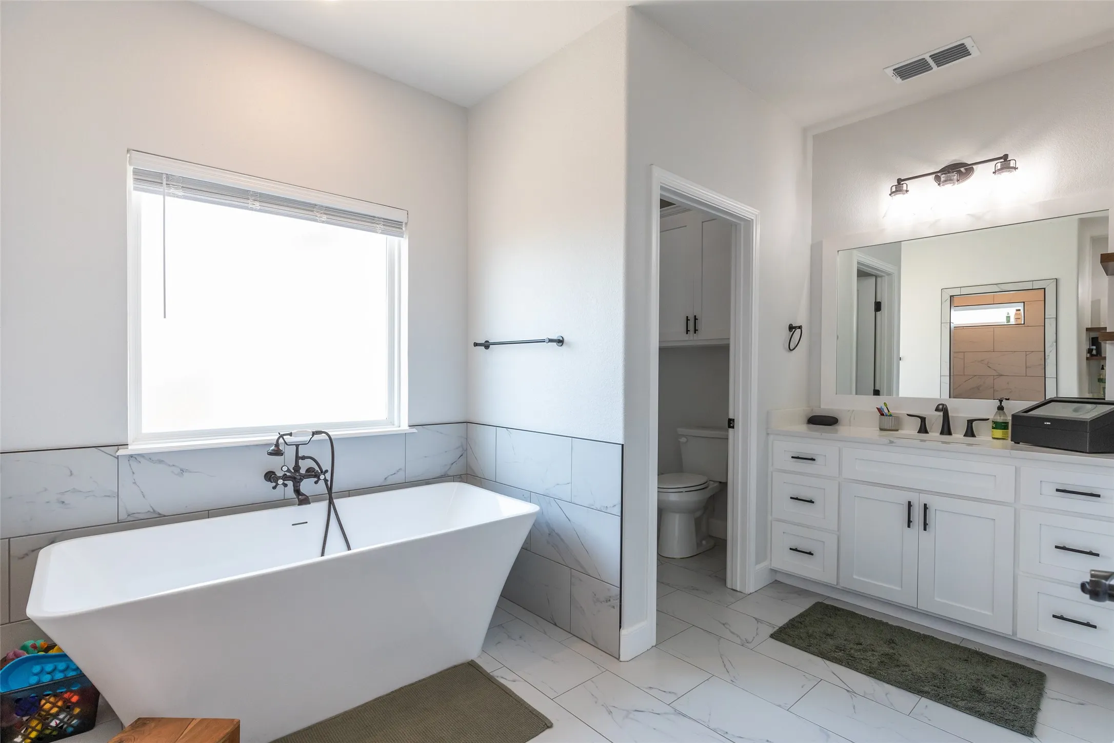 Single Family Residence For Sale in Taylor County , 142 Rio Grande, Abilene, Texas 79606, 4 Bedroom, 3 Bathroom, 2 Garage spaces, 2,490 Sqft, built in 2023, mls#21332670, Real Estate Agent in Abilene, Homes For Sale in Taylor county, Homes For Sale in Abilene, Realtor in Abilene Texas, Real Estate Brokerage Independent Realty Texas, Luminita Cordes Realtor