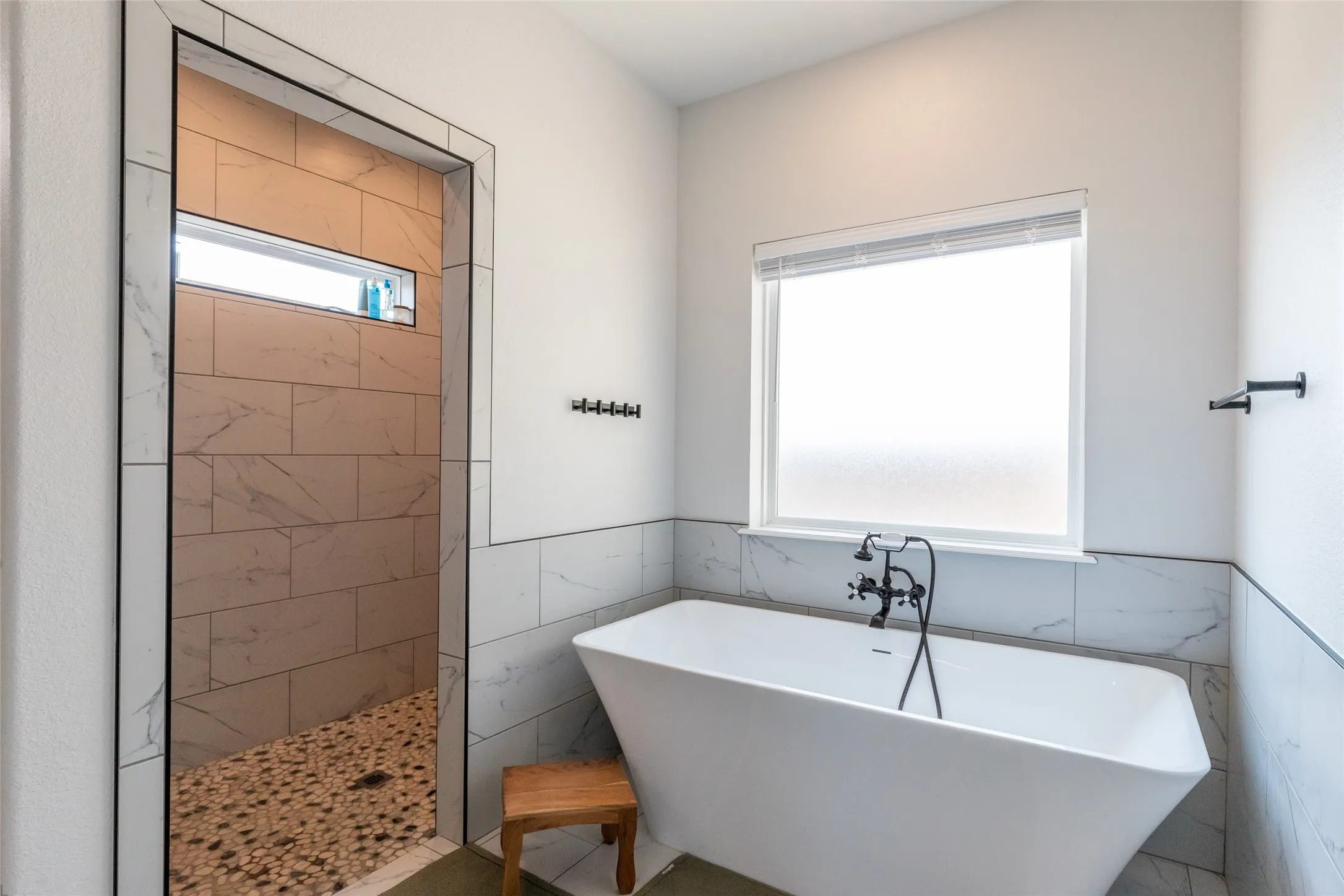 Single Family Residence For Sale in Taylor County , 142 Rio Grande, Abilene, Texas 79606, 4 Bedroom, 3 Bathroom, 2 Garage spaces, 2,490 Sqft, built in 2023, mls#21332670, Real Estate Agent in Abilene, Homes For Sale in Taylor county, Homes For Sale in Abilene, Realtor in Abilene Texas, Real Estate Brokerage Independent Realty Texas, Luminita Cordes Realtor