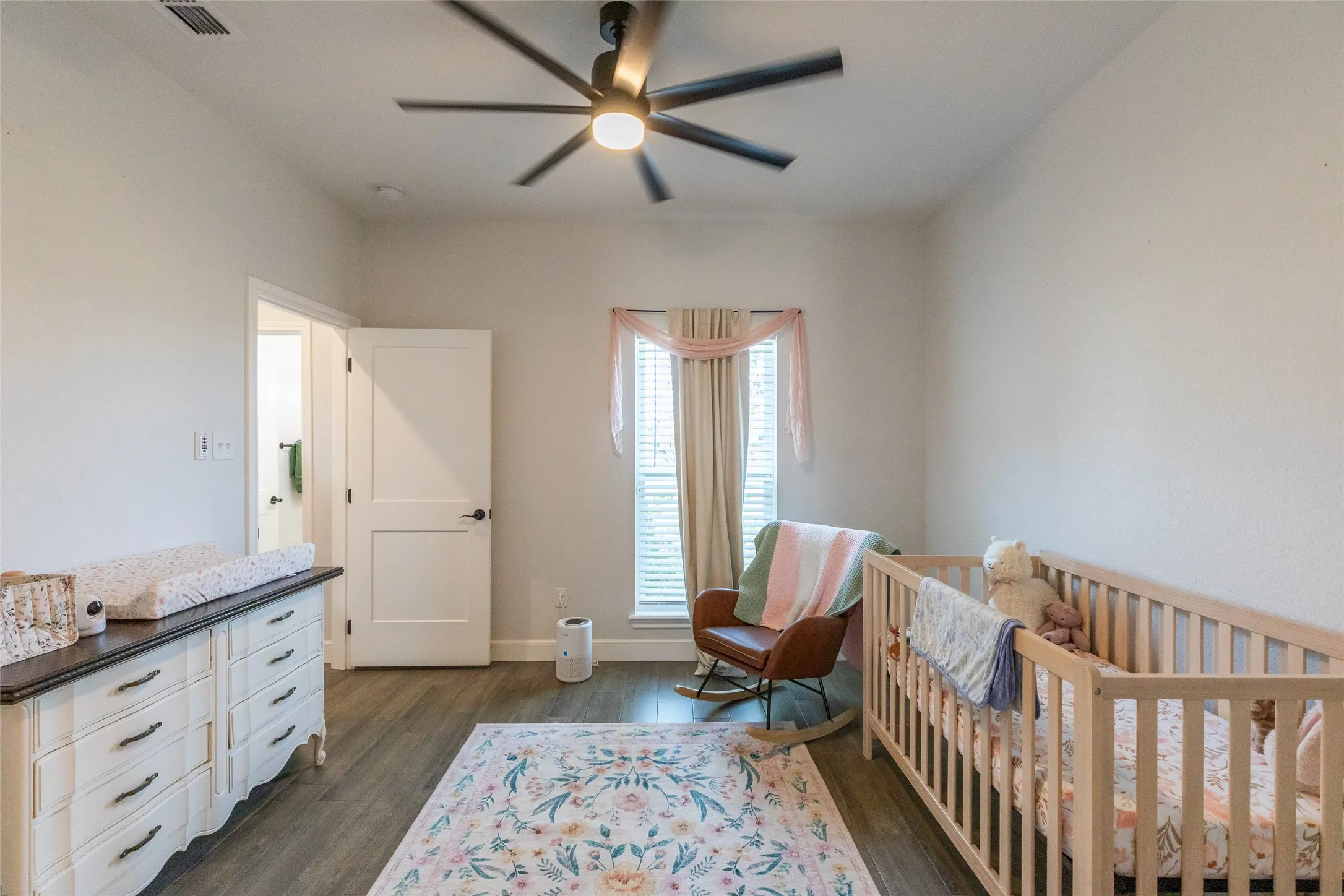 Single Family Residence For Sale in Taylor County , 142 Rio Grande, Abilene, Texas 79606, 4 Bedroom, 3 Bathroom, 2 Garage spaces, 2,490 Sqft, built in 2023, mls#21332670, Real Estate Agent in Abilene, Homes For Sale in Taylor county, Homes For Sale in Abilene, Realtor in Abilene Texas, Real Estate Brokerage Independent Realty Texas, Luminita Cordes Realtor