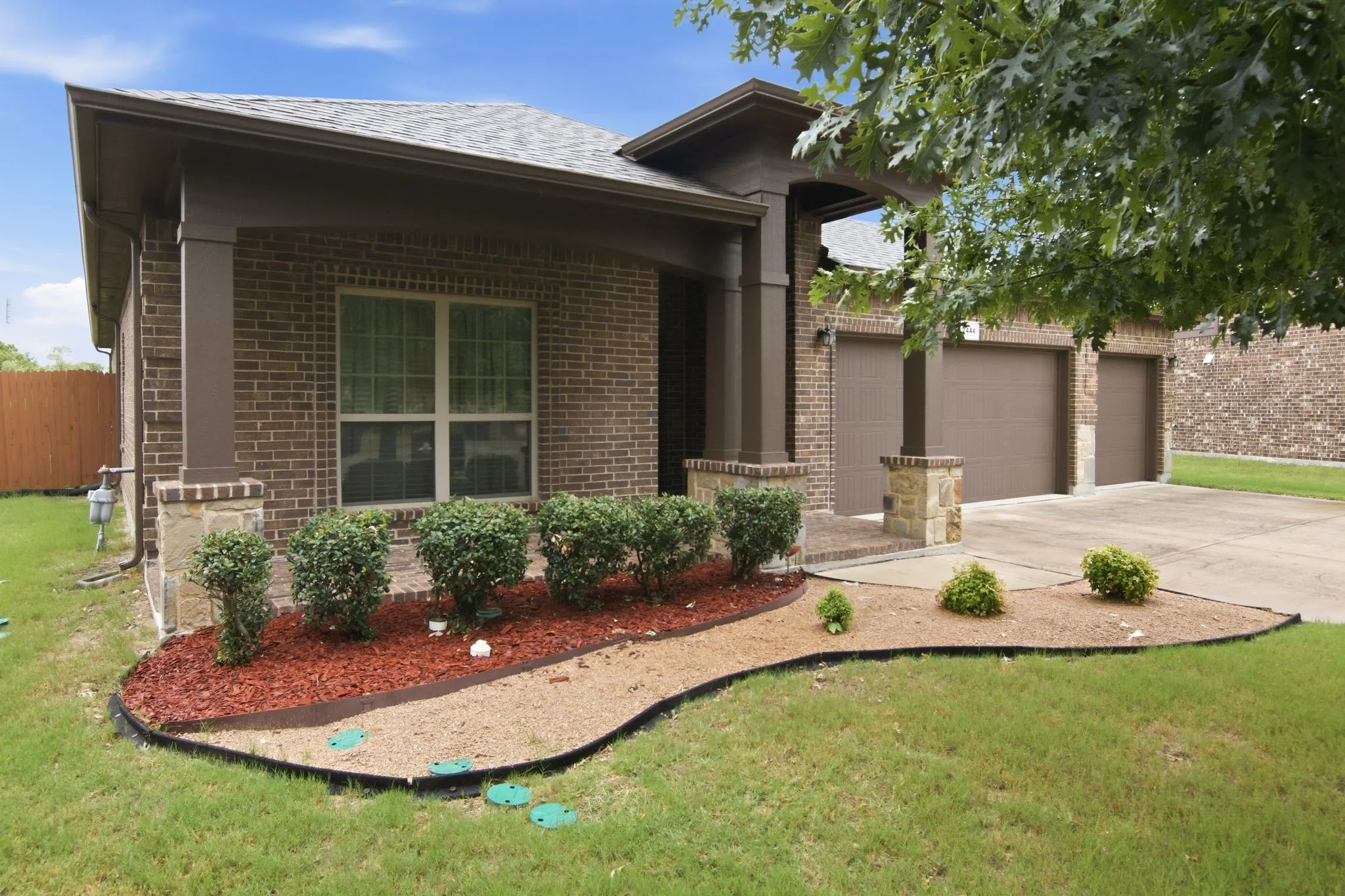 Single Family Residence For Sale in Tarrant County , 2444 Half Moon Bay Lane, Fort Worth, Texas 76177, 3 Bedroom, 2 Bathroom, 3 Garage spaces, 1,864 Sqft, built in 2014, mls#21332682, Real Estate Agent in Fort Worth, Homes For Sale in Tarrant county, Homes For Sale in Fort Worth, Realtor in Fort Worth Texas, Real Estate Brokerage Independent Realty Texas, Luminita Cordes Realtor