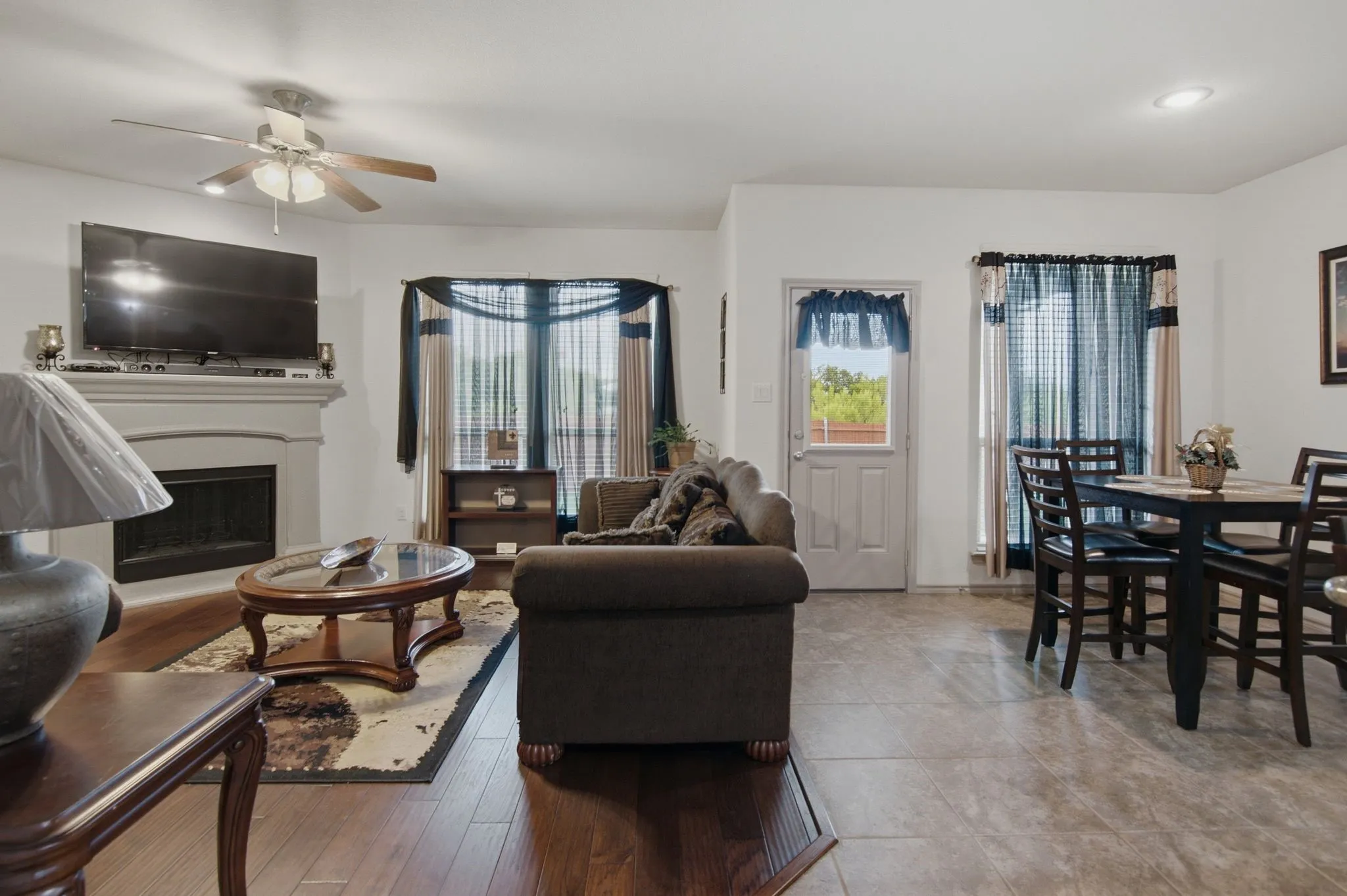 Single Family Residence For Sale in Tarrant County , 2444 Half Moon Bay Lane, Fort Worth, Texas 76177, 3 Bedroom, 2 Bathroom, 3 Garage spaces, 1,864 Sqft, built in 2014, mls#21332682, Real Estate Agent in Fort Worth, Homes For Sale in Tarrant county, Homes For Sale in Fort Worth, Realtor in Fort Worth Texas, Real Estate Brokerage Independent Realty Texas, Luminita Cordes Realtor