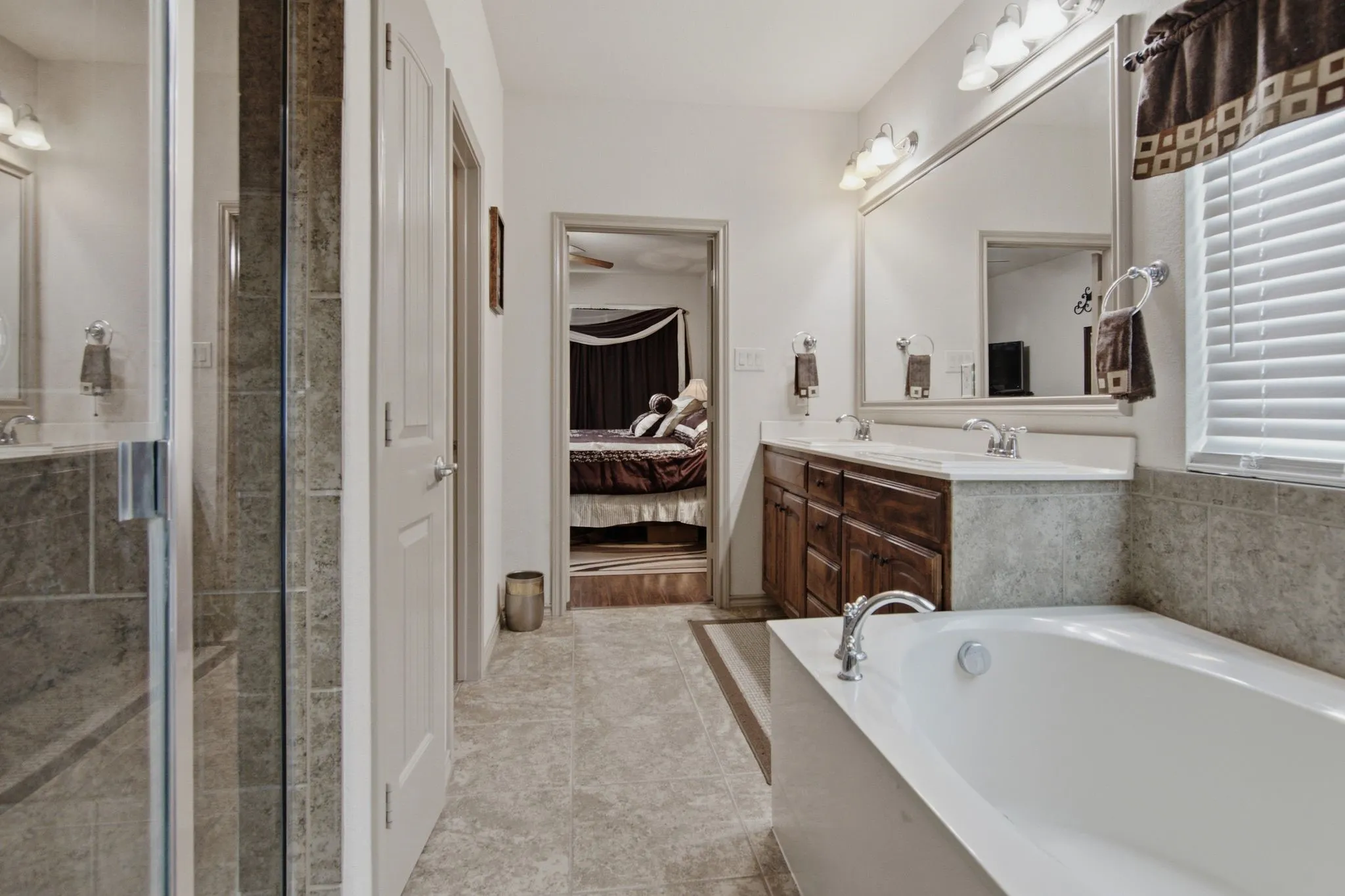 Single Family Residence For Sale in Tarrant County , 2444 Half Moon Bay Lane, Fort Worth, Texas 76177, 3 Bedroom, 2 Bathroom, 3 Garage spaces, 1,864 Sqft, built in 2014, mls#21332682, Real Estate Agent in Fort Worth, Homes For Sale in Tarrant county, Homes For Sale in Fort Worth, Realtor in Fort Worth Texas, Real Estate Brokerage Independent Realty Texas, Luminita Cordes Realtor