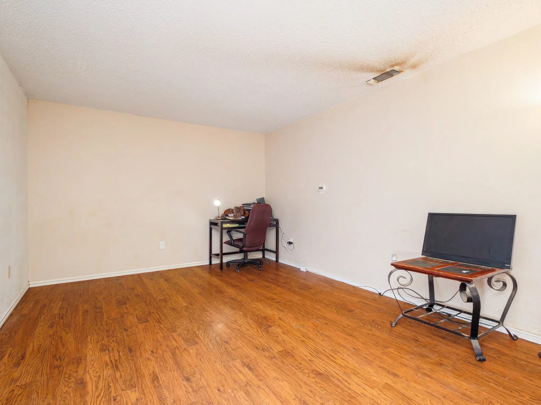 Farm For Sale in Erath County , 301 County Road 214, Hico, Texas 76457, 3 Bedroom, 3 Bathroom, Garage spaces, 2,952 Sqft, built in 1990, mls#21334200, Real Estate Agent in Hico, Homes For Sale in Erath county, Homes For Sale in Hico, Realtor in Hico Texas, Real Estate Brokerage Independent Realty Texas, Luminita Cordes Realtor