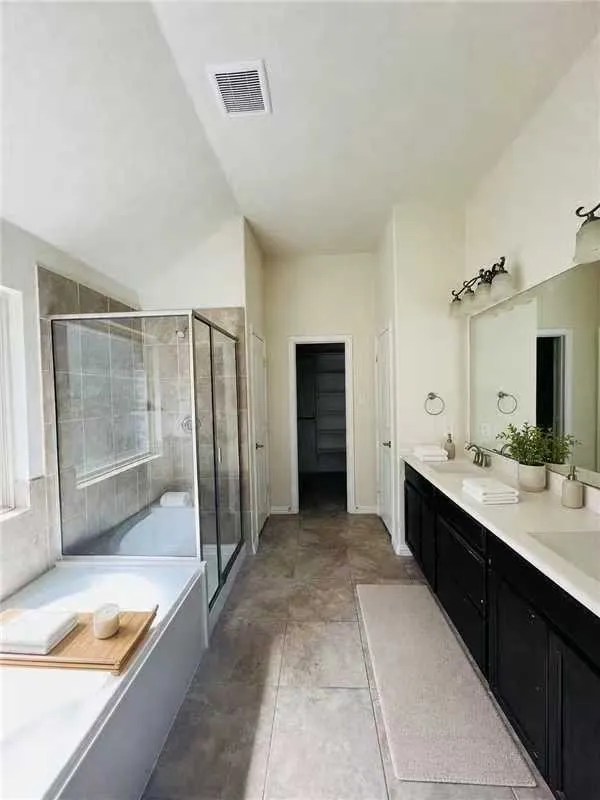 Single Family Residence For Rent in Denton County , 16600 Spence Park Lane, Prosper, Texas 75078, 3 Bedroom, 3 Bathroom, 2 Garage spaces, 2,143 Sqft, built in 2017, mls#21309410, Real Estate Agent in Prosper, Homes For Rent in Denton county, Homes For Rent in Prosper, Realtor in Prosper Texas, Real Estate Brokerage Independent Realty Texas, Luminita Cordes Realtor