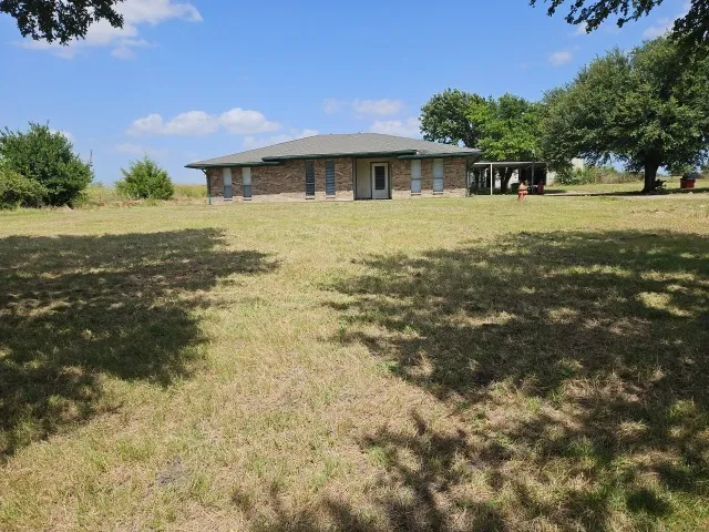 Single Family Residence For Sale in Collin County , 4057 County Road 599, Farmersville, Texas 75442, 4 Bedroom, 3 Bathroom, Garage spaces, 2,057 Sqft, built in 1983, mls#21334234, Real Estate Agent in Farmersville, Homes For Sale in Collin county, Homes For Sale in Farmersville, Realtor in Farmersville Texas, Real Estate Brokerage Independent Realty Texas, Luminita Cordes Realtor