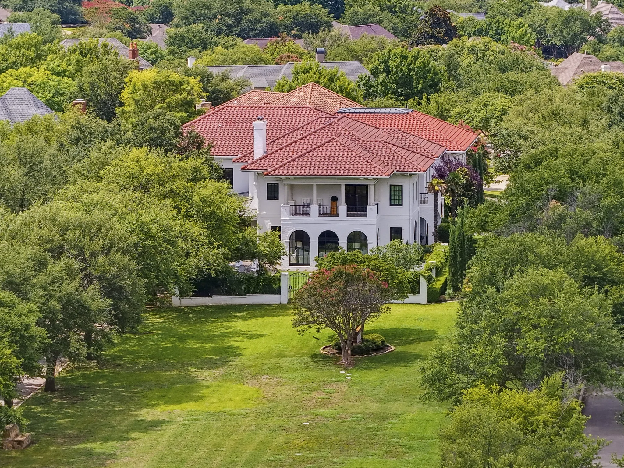 Single Family Residence For Sale in Tarrant County , 6665 Trinity Heights Boulevard, Fort Worth, Texas 76132, 4 Bedroom, 6 Bathroom, 7 Garage spaces, 9,270 Sqft, built in 1999, mls#21330665, Real Estate Agent in Fort Worth, Homes For Sale in Tarrant county, Homes For Sale in Fort Worth, Realtor in Fort Worth Texas, Real Estate Brokerage Independent Realty Texas, Luminita Cordes Realtor
