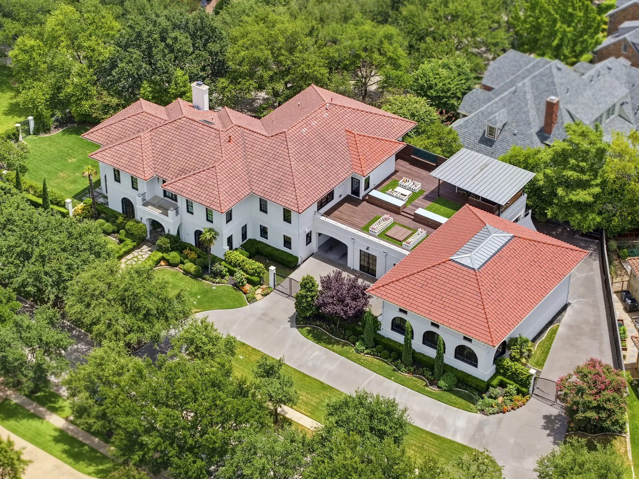 Single Family Residence For Sale in Tarrant County , 6665 Trinity Heights Boulevard, Fort Worth, Texas 76132, 4 Bedroom, 6 Bathroom, 7 Garage spaces, 9,270 Sqft, built in 1999, mls#21330665, Real Estate Agent in Fort Worth, Homes For Sale in Tarrant county, Homes For Sale in Fort Worth, Realtor in Fort Worth Texas, Real Estate Brokerage Independent Realty Texas, Luminita Cordes Realtor