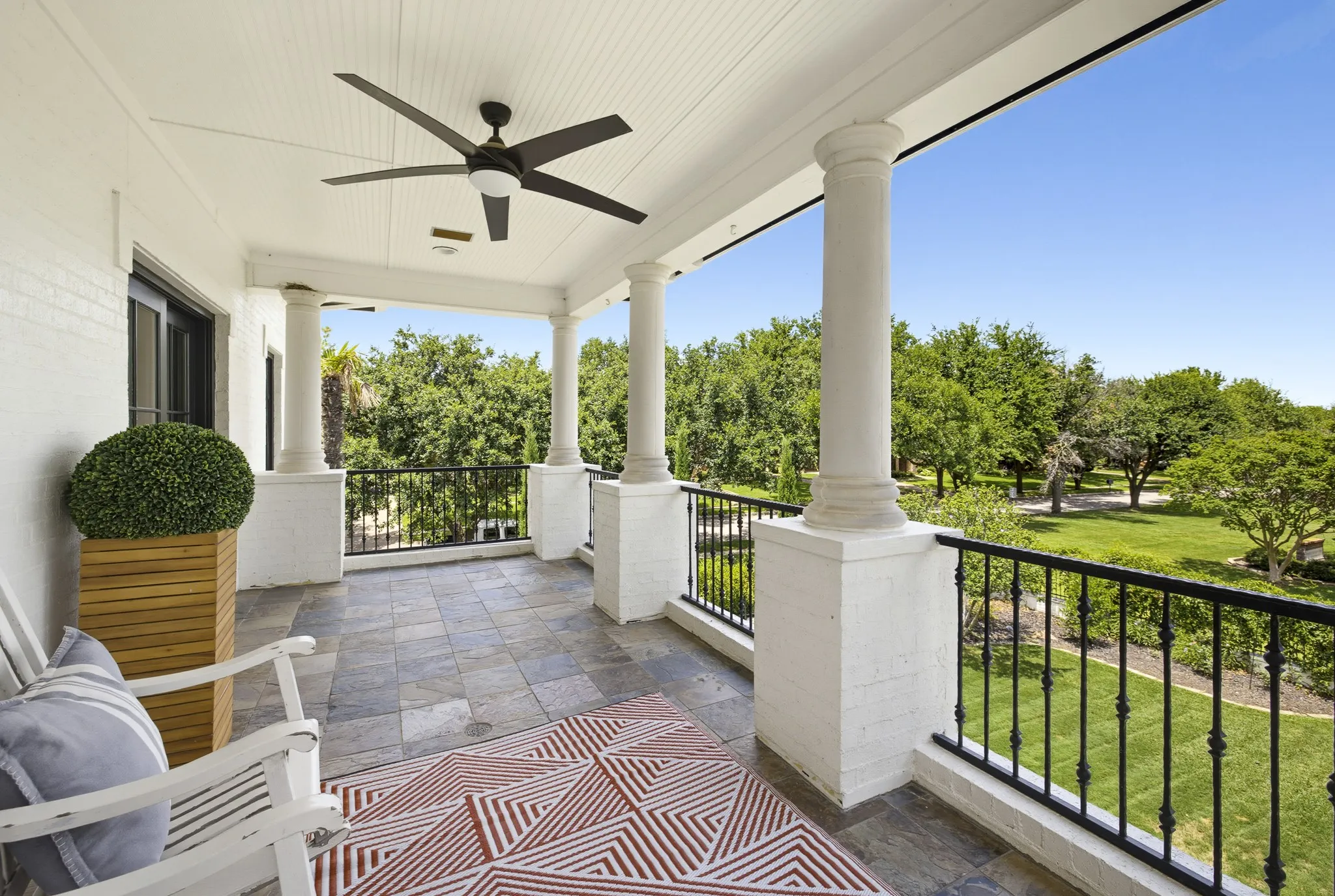 Single Family Residence For Sale in Tarrant County , 6665 Trinity Heights Boulevard, Fort Worth, Texas 76132, 4 Bedroom, 6 Bathroom, 7 Garage spaces, 9,270 Sqft, built in 1999, mls#21330665, Real Estate Agent in Fort Worth, Homes For Sale in Tarrant county, Homes For Sale in Fort Worth, Realtor in Fort Worth Texas, Real Estate Brokerage Independent Realty Texas, Luminita Cordes Realtor