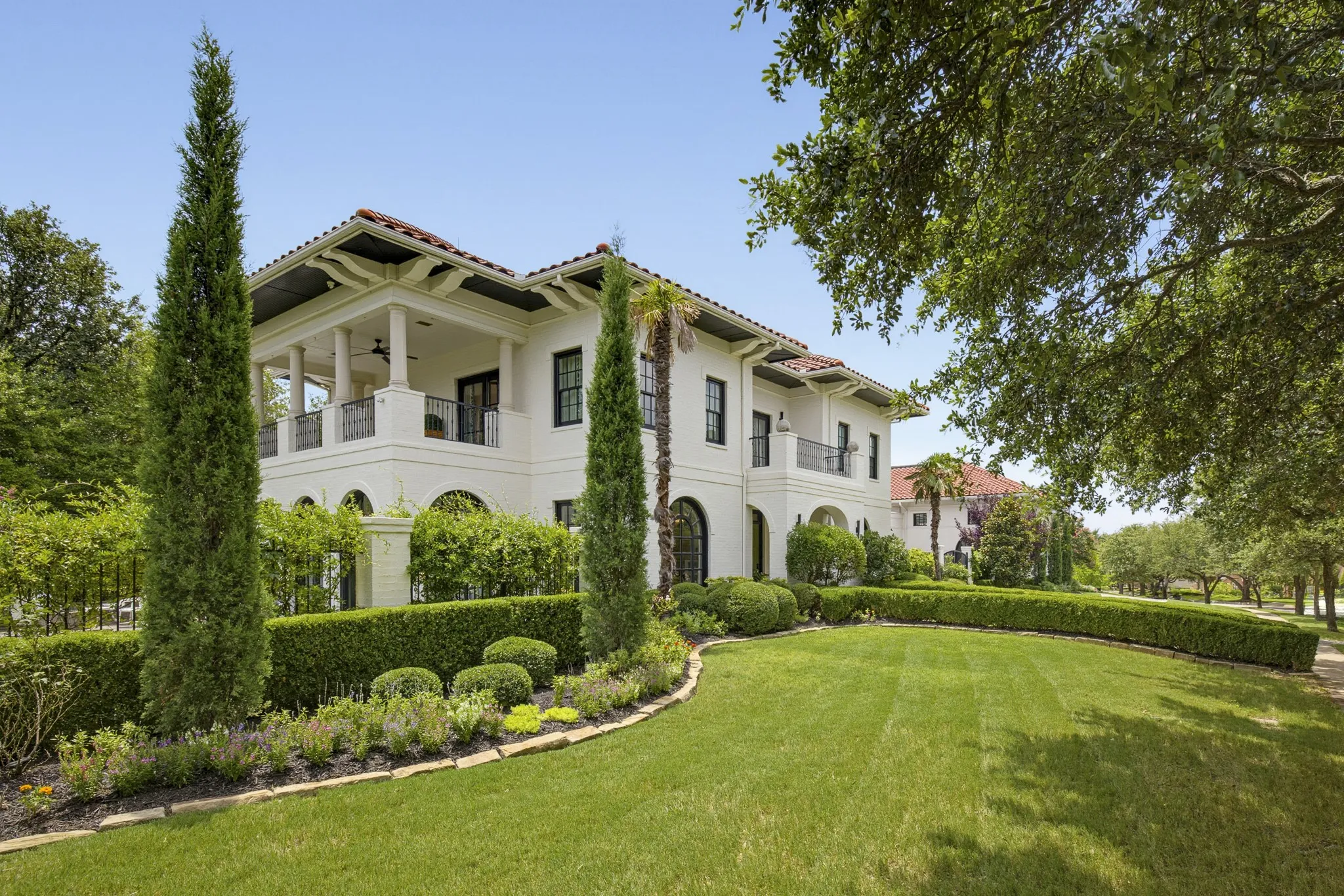 Single Family Residence For Sale in Tarrant County , 6665 Trinity Heights Boulevard, Fort Worth, Texas 76132, 4 Bedroom, 6 Bathroom, 7 Garage spaces, 9,270 Sqft, built in 1999, mls#21330665, Real Estate Agent in Fort Worth, Homes For Sale in Tarrant county, Homes For Sale in Fort Worth, Realtor in Fort Worth Texas, Real Estate Brokerage Independent Realty Texas, Luminita Cordes Realtor