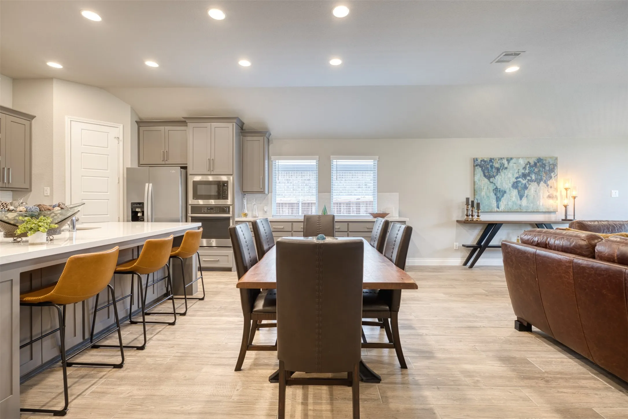 Single Family Residence For Sale in Denton County , 321 Foxthorne Way, Little Elm, Texas 75068, 4 Bedroom, 3 Bathroom, 2 Garage spaces, 2,511 Sqft, built in 2020, mls#21326562, Real Estate Agent in Little Elm, Homes For Sale in Denton county, Homes For Sale in Little Elm, Realtor in Little Elm Texas, Real Estate Brokerage Independent Realty Texas, Luminita Cordes Realtor
