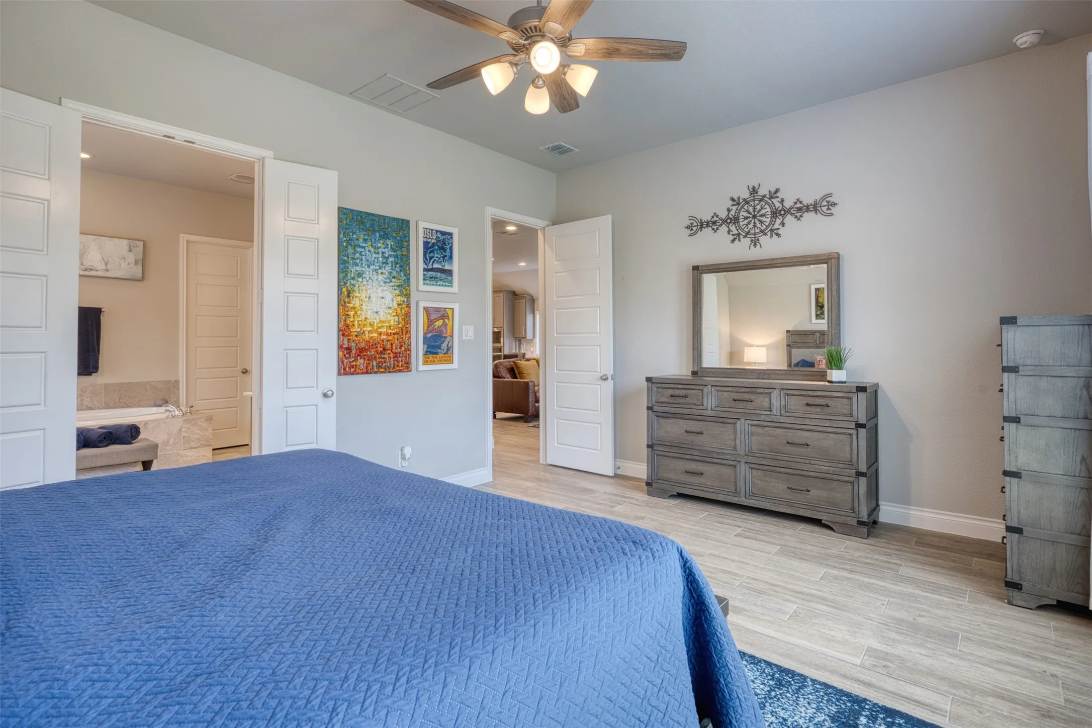 Single Family Residence For Sale in Denton County , 321 Foxthorne Way, Little Elm, Texas 75068, 4 Bedroom, 3 Bathroom, 2 Garage spaces, 2,511 Sqft, built in 2020, mls#21326562, Real Estate Agent in Little Elm, Homes For Sale in Denton county, Homes For Sale in Little Elm, Realtor in Little Elm Texas, Real Estate Brokerage Independent Realty Texas, Luminita Cordes Realtor