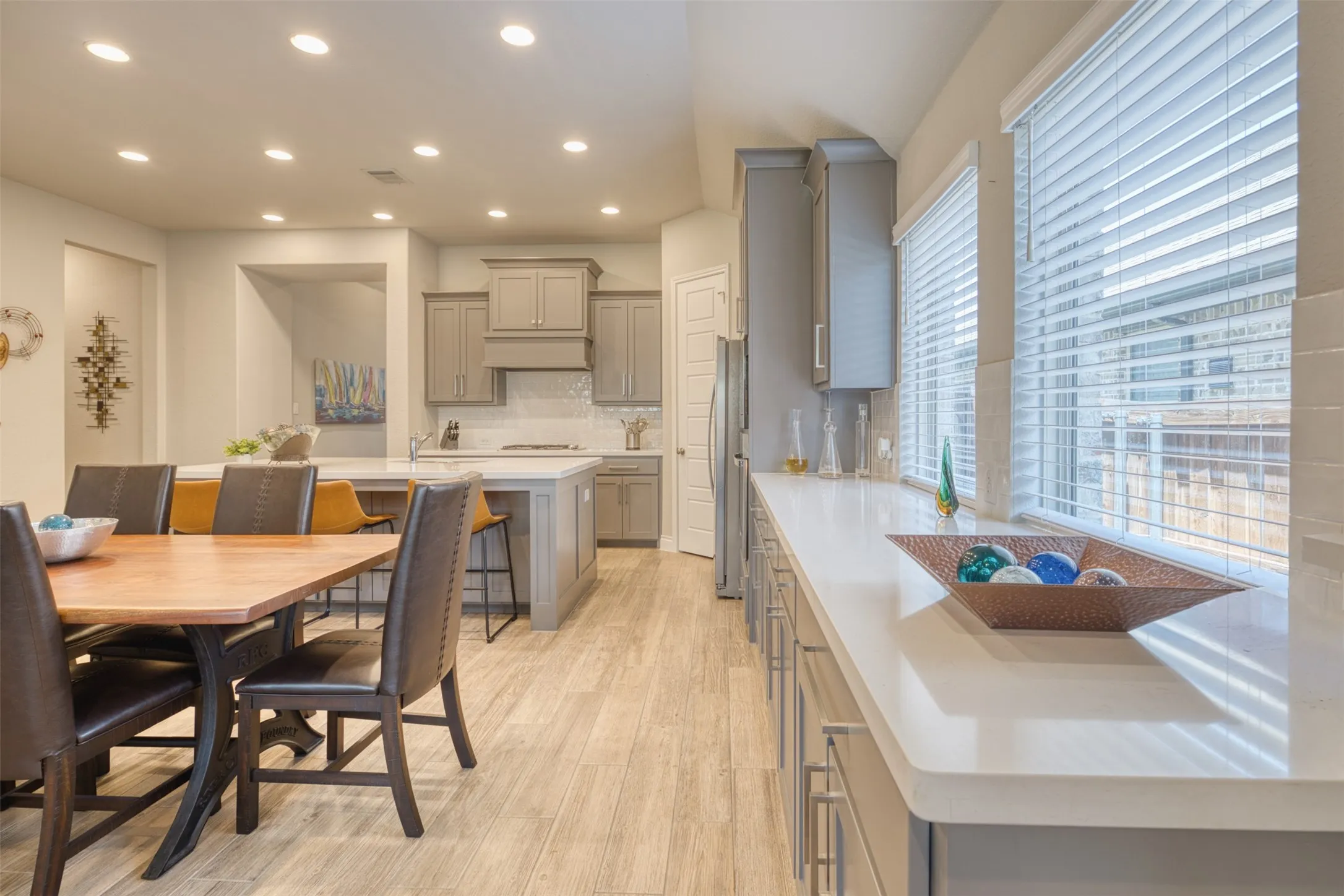 Single Family Residence For Sale in Denton County , 321 Foxthorne Way, Little Elm, Texas 75068, 4 Bedroom, 3 Bathroom, 2 Garage spaces, 2,511 Sqft, built in 2020, mls#21326562, Real Estate Agent in Little Elm, Homes For Sale in Denton county, Homes For Sale in Little Elm, Realtor in Little Elm Texas, Real Estate Brokerage Independent Realty Texas, Luminita Cordes Realtor
