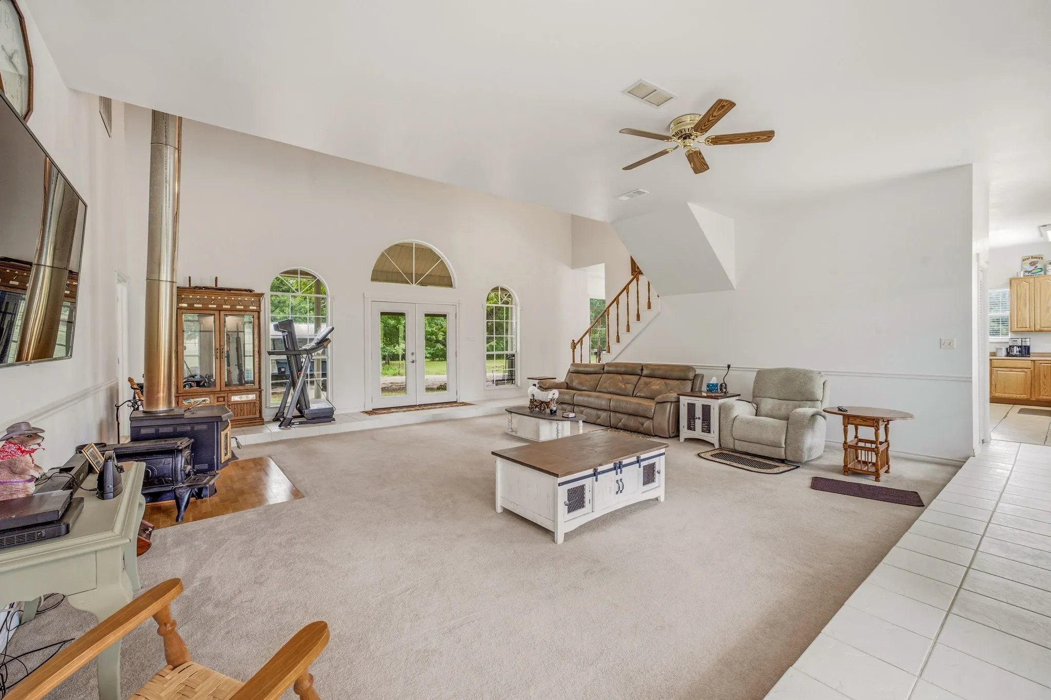 Single Family Residence For Sale in Erath County , 7835 N US Highway 377, Stephenville, Texas 76401, 4 Bedroom, 2 Bathroom, Garage spaces, 2,384 Sqft, built in 1994, mls#21334206, Real Estate Agent in Stephenville, Homes For Sale in Erath county, Homes For Sale in Stephenville, Realtor in Stephenville Texas, Real Estate Brokerage Independent Realty Texas, Luminita Cordes Realtor