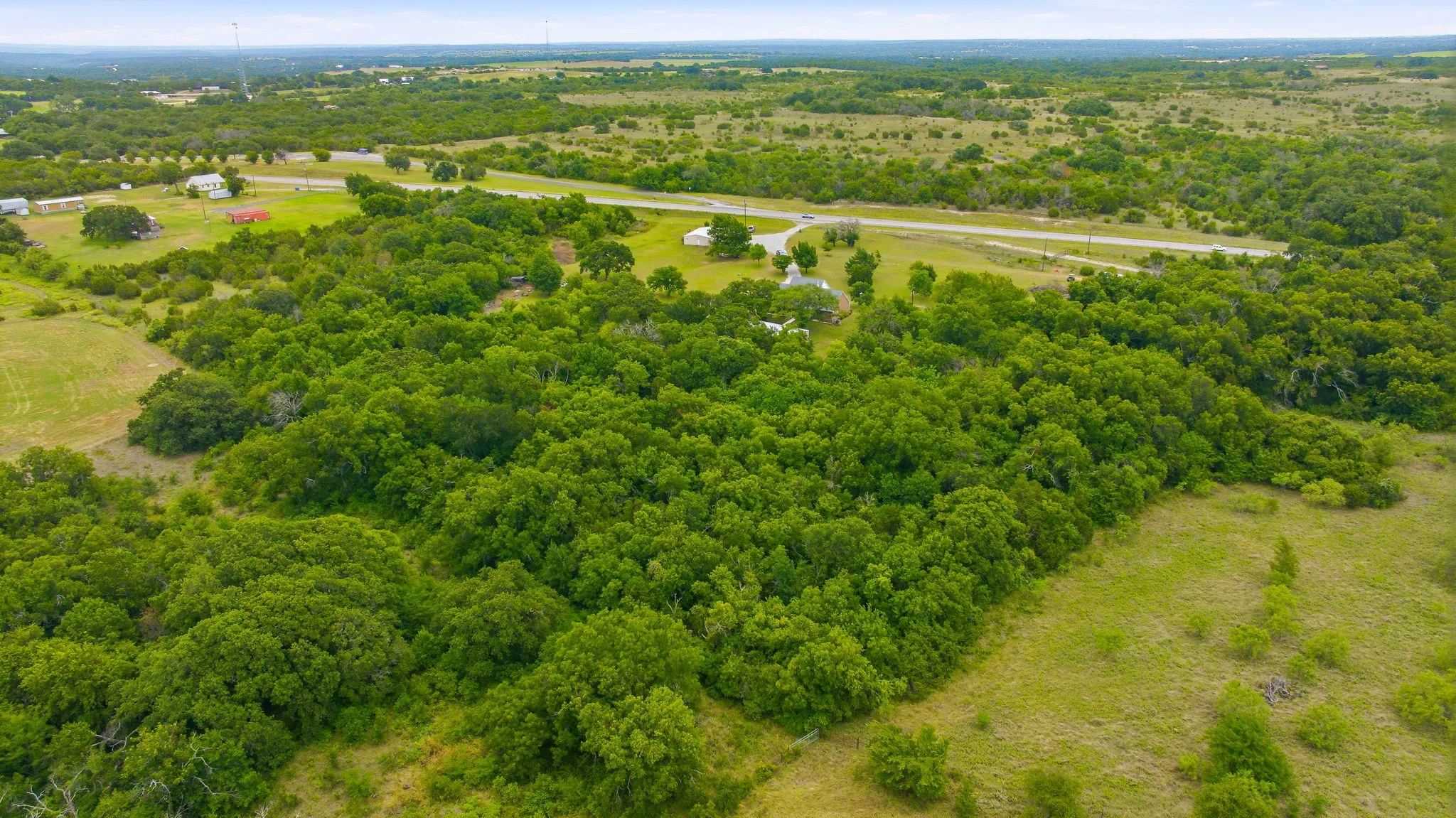 Single Family Residence For Sale in Erath County , 7835 N US Highway 377, Stephenville, Texas 76401, 4 Bedroom, 2 Bathroom, Garage spaces, 2,384 Sqft, built in 1994, mls#21334206, Real Estate Agent in Stephenville, Homes For Sale in Erath county, Homes For Sale in Stephenville, Realtor in Stephenville Texas, Real Estate Brokerage Independent Realty Texas, Luminita Cordes Realtor