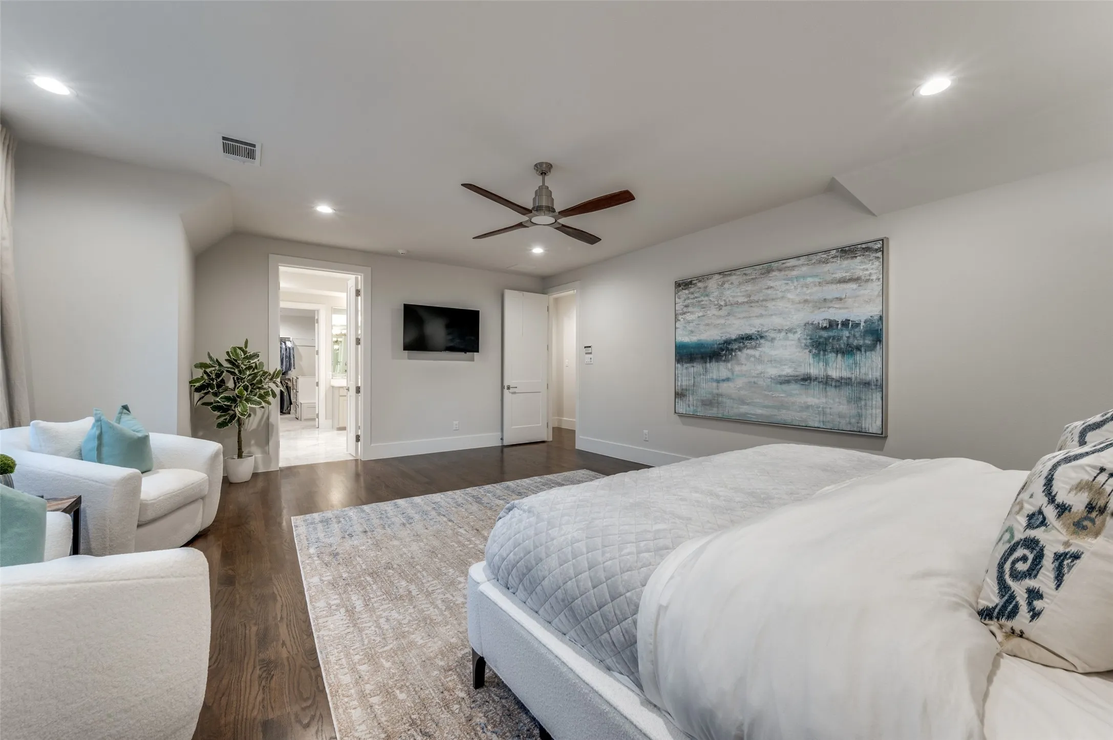 Single Family Residence For Sale in Dallas County , 6655 Avian Drive, Dallas, Texas 75230, 4 Bedroom, 6 Bathroom, 3 Garage spaces, 4,418 Sqft, built in 2017, mls#21333845, Real Estate Agent in Dallas, Homes For Sale in Dallas county, Homes For Sale in Dallas, Realtor in Dallas Texas, Real Estate Brokerage Independent Realty Texas, Luminita Cordes Realtor