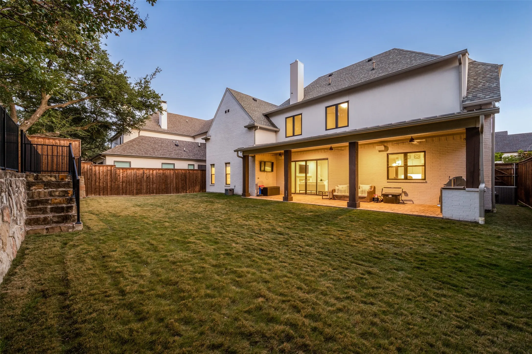 Single Family Residence For Sale in Dallas County , 6655 Avian Drive, Dallas, Texas 75230, 4 Bedroom, 6 Bathroom, 3 Garage spaces, 4,418 Sqft, built in 2017, mls#21333845, Real Estate Agent in Dallas, Homes For Sale in Dallas county, Homes For Sale in Dallas, Realtor in Dallas Texas, Real Estate Brokerage Independent Realty Texas, Luminita Cordes Realtor